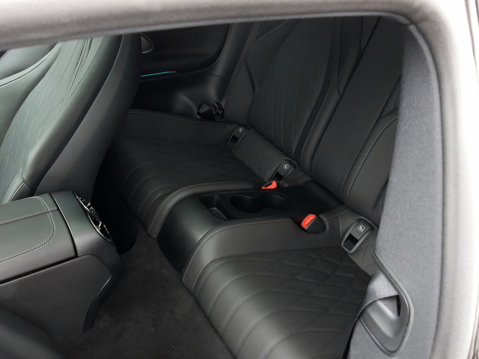 MERCEDES-BENZ CLE 300 4Matic-image-12