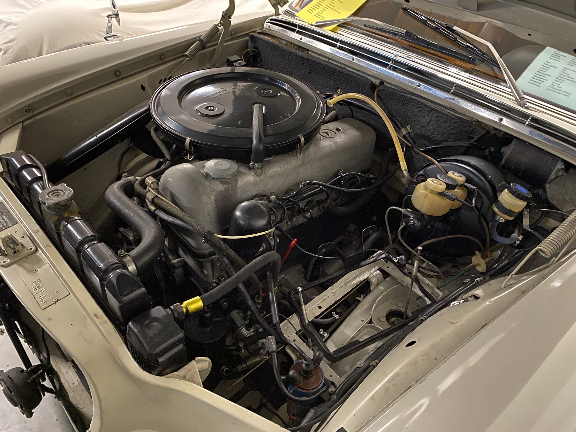 MERCEDES-BENZ 280 S W108-image-2