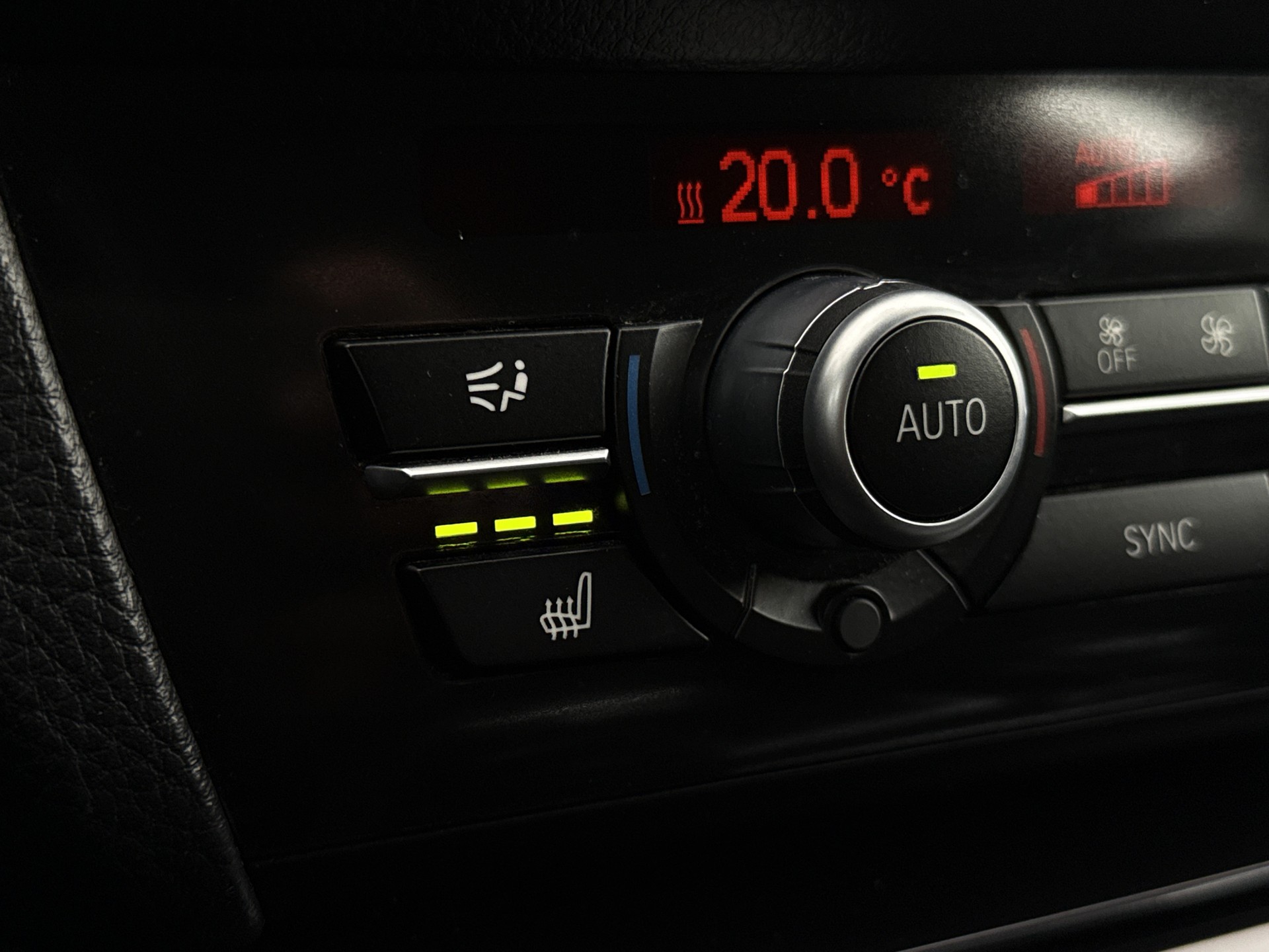 BMW 528i xDrive Steptronic-image-18
