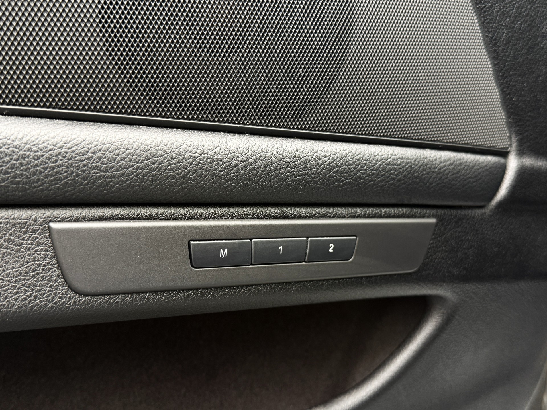 BMW 528i xDrive Steptronic-image-14