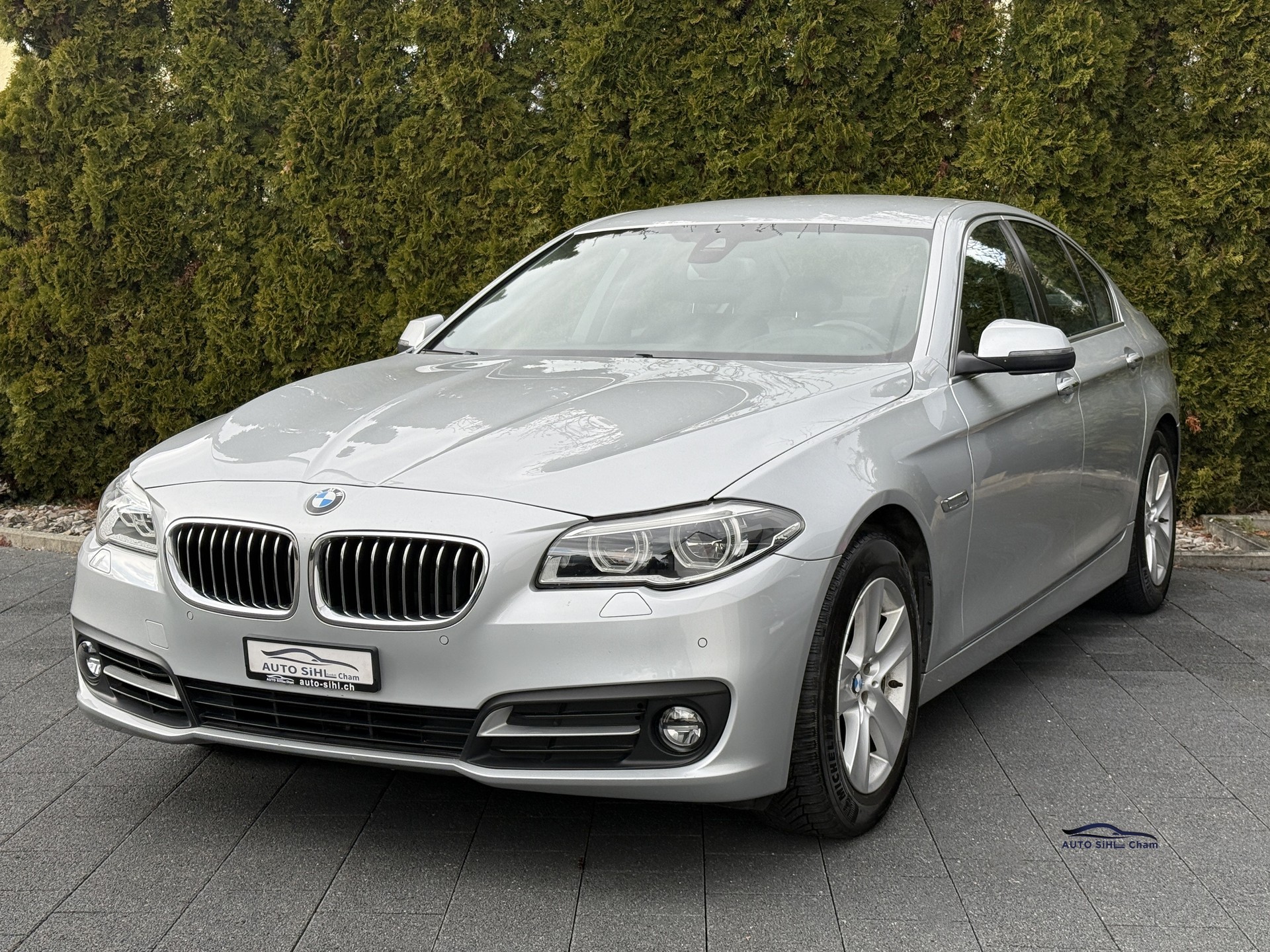BMW 528i xDrive Steptronic