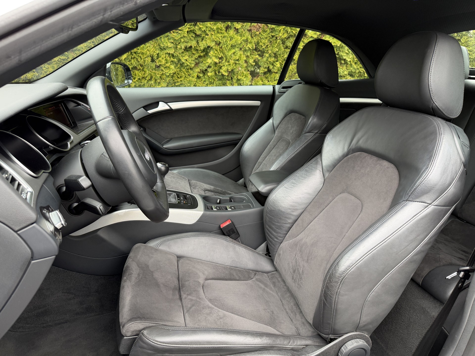 AUDI A5 Cabriolet 1.8 TFSI / CH-Fahrzeug-image-18