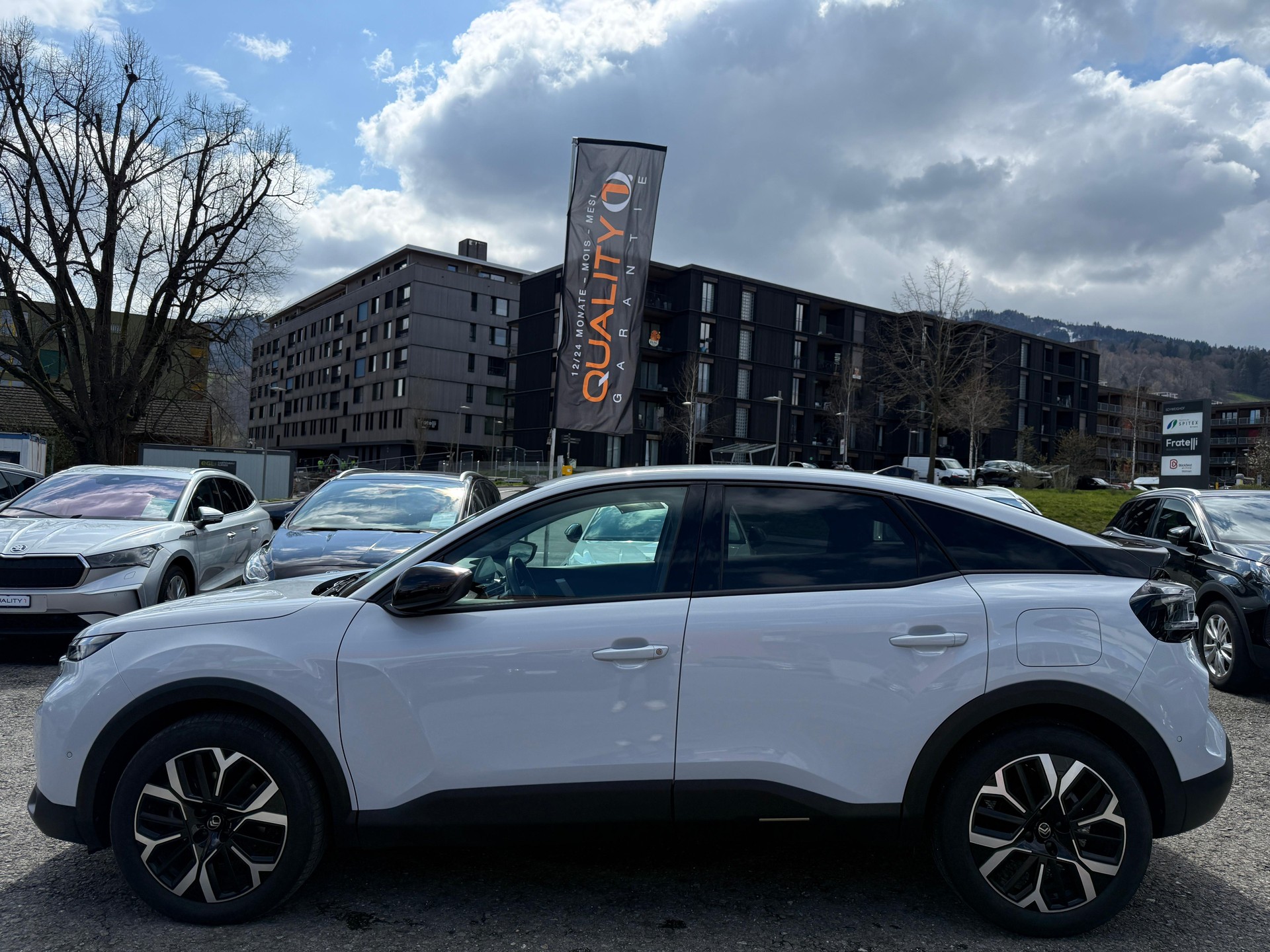 CITROEN C4 1.2 130 Max EAT8-showroom-element-1
