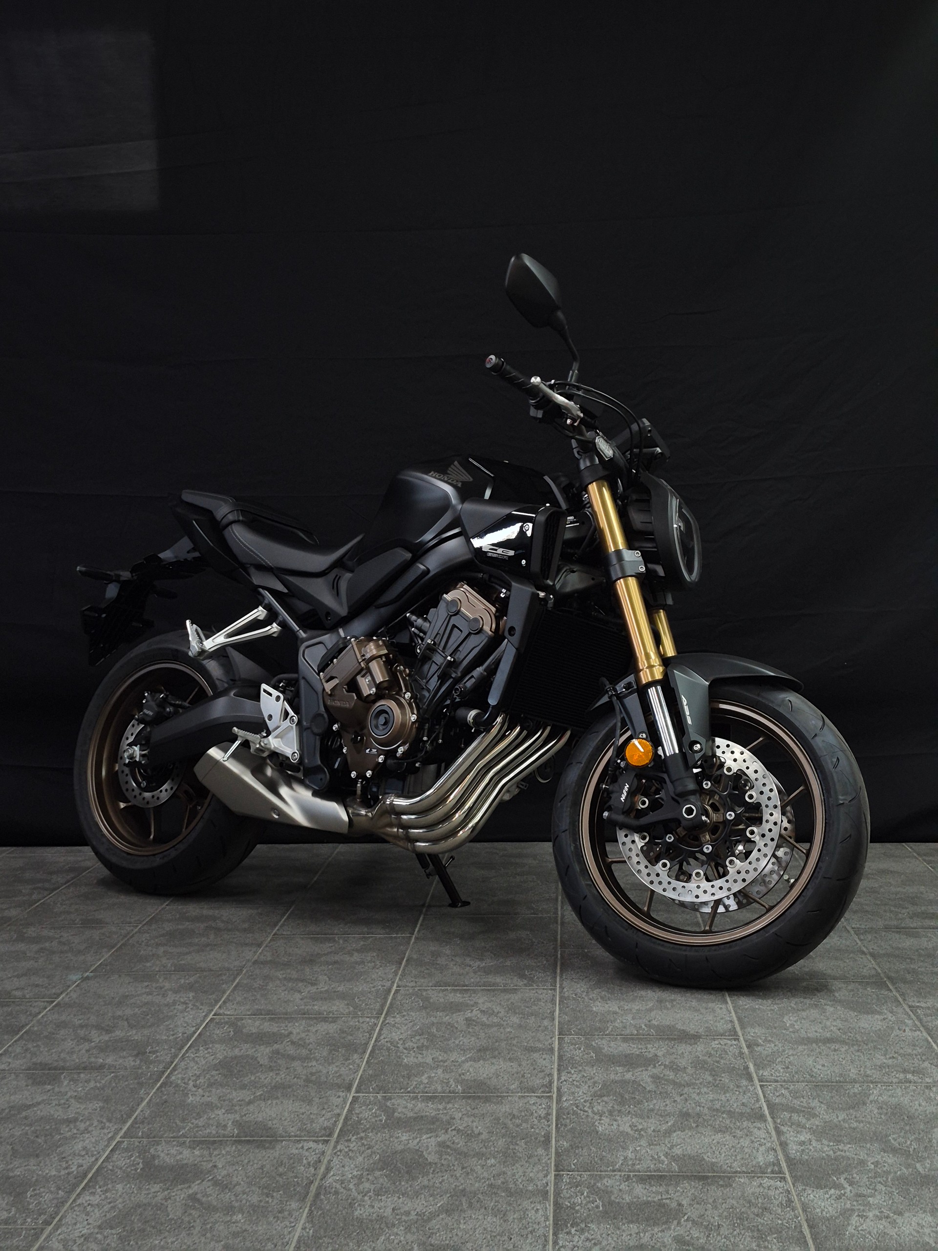 HONDA CB 650 R E-Clutch-image-3