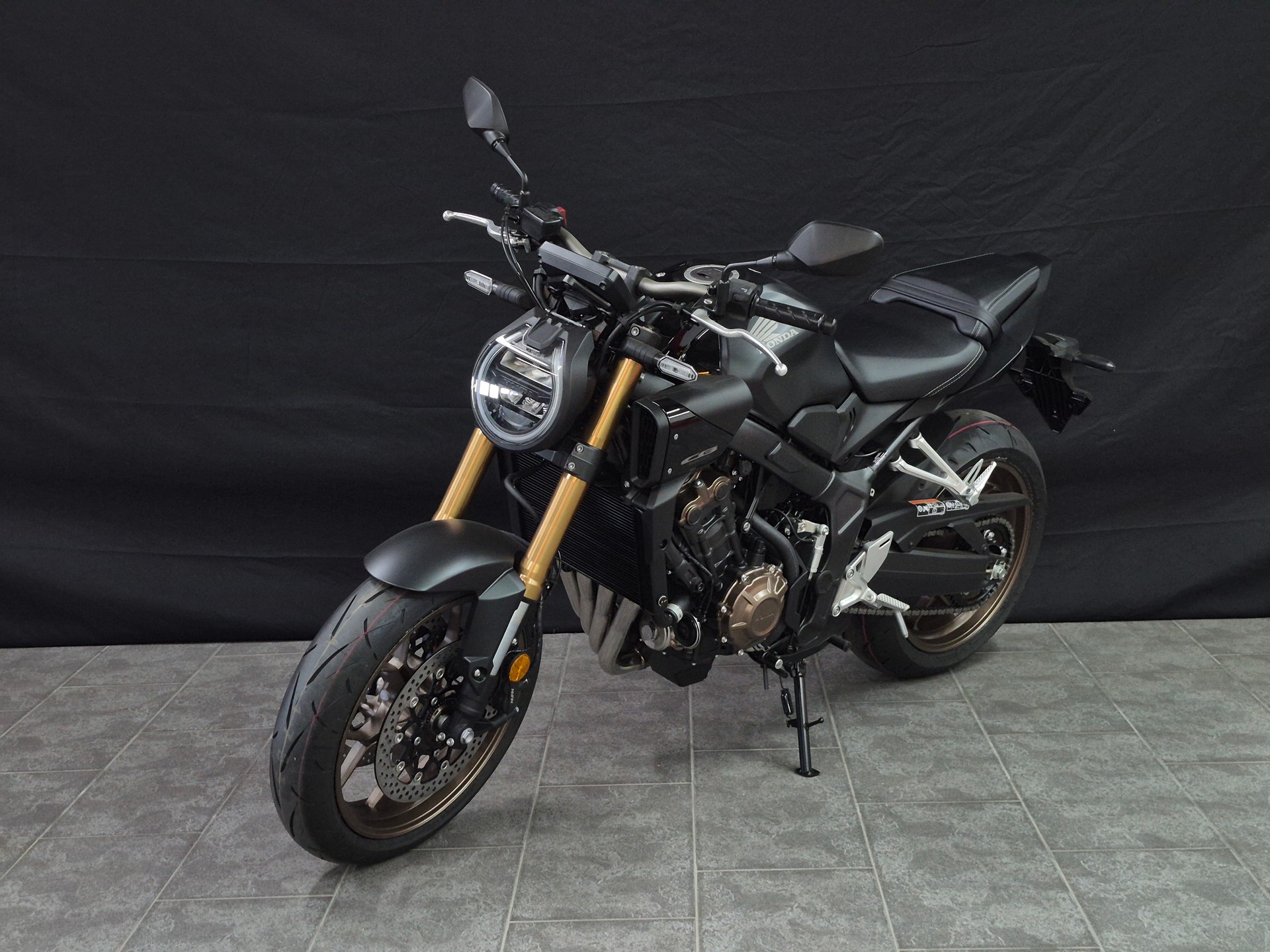 HONDA CB 650 R E-Clutch-image-9