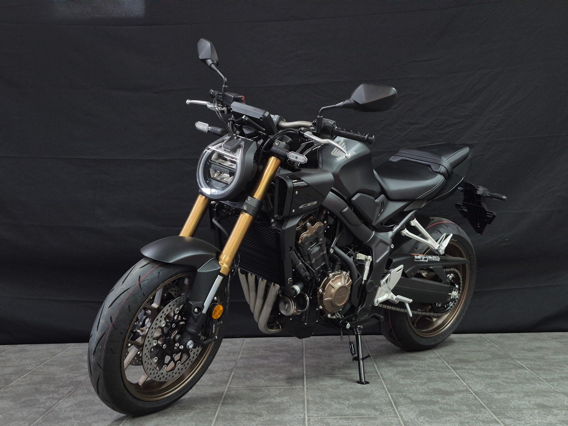 HONDA CB 650 R E-Clutch-image-11