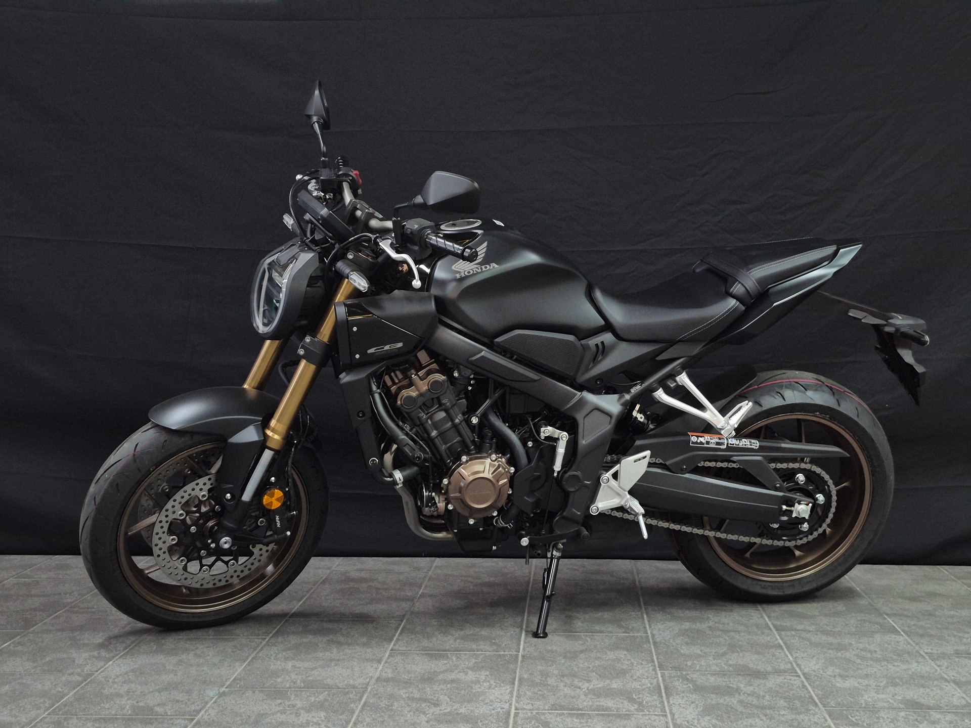 HONDA CB 650 R E-Clutch-image-2