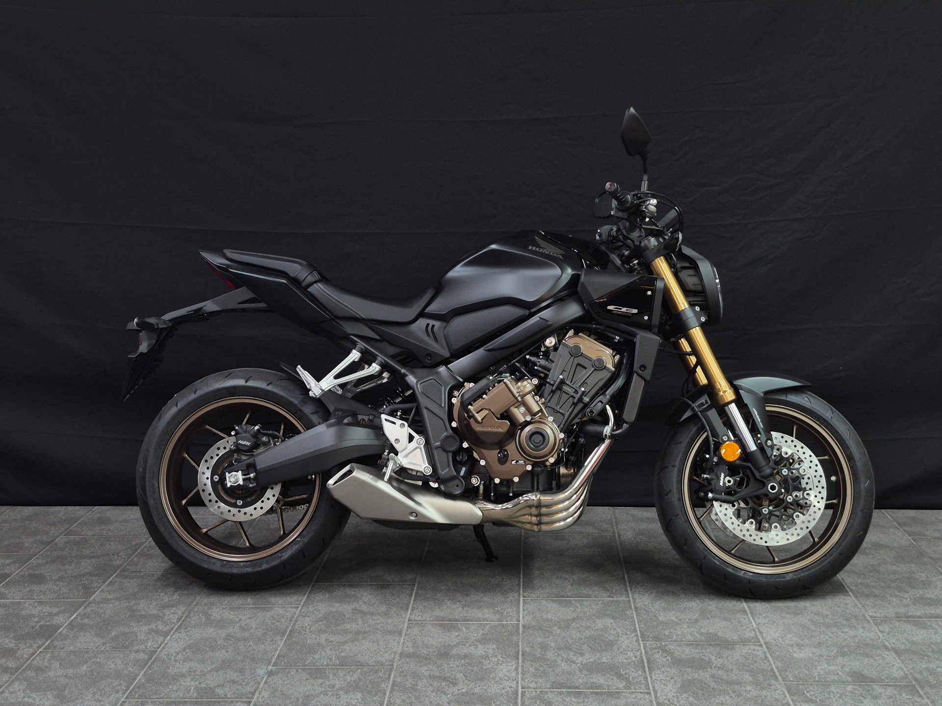 HONDA CB 650 R E-Clutch-image-1