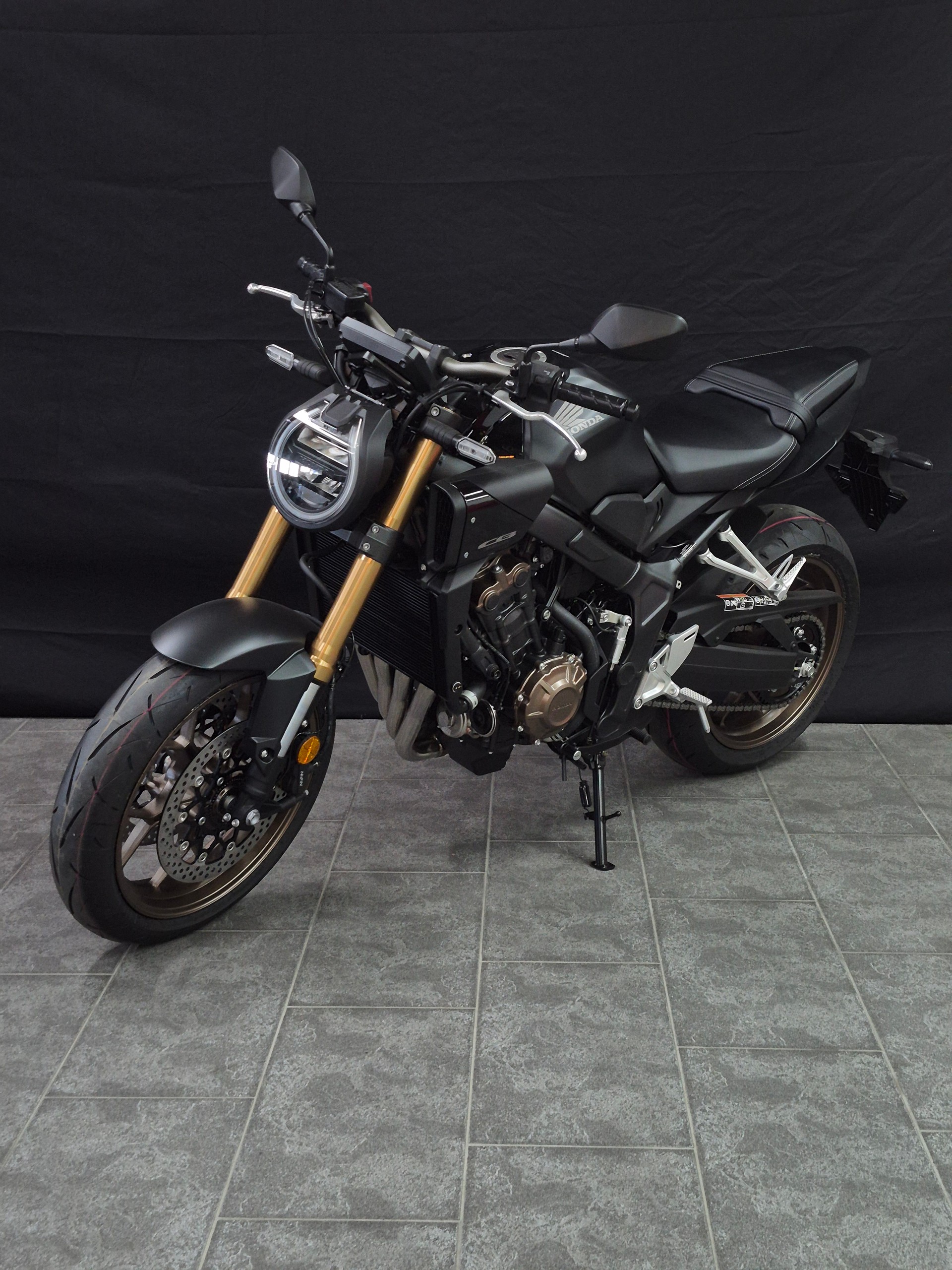 HONDA CB 650 R E-Clutch-image-12