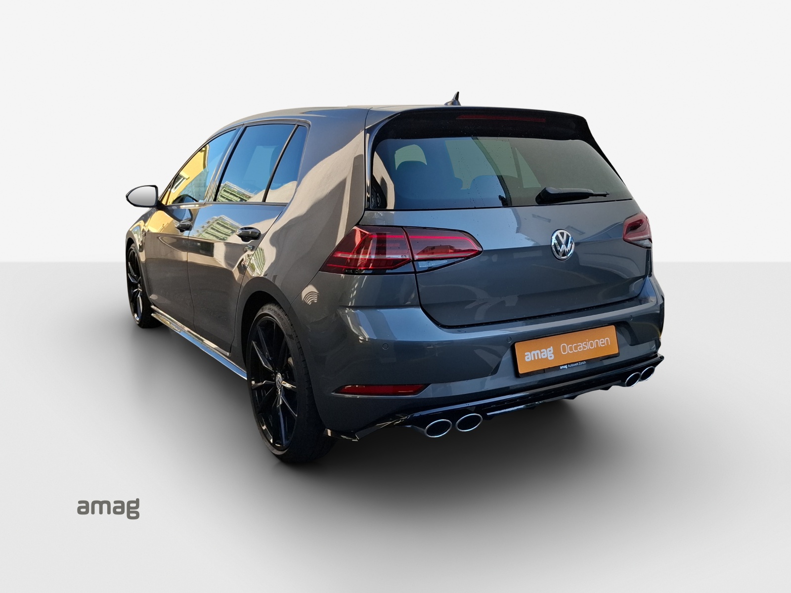 VW Golf 2.0 TSI R 4Motion DSG-showroom-element-2