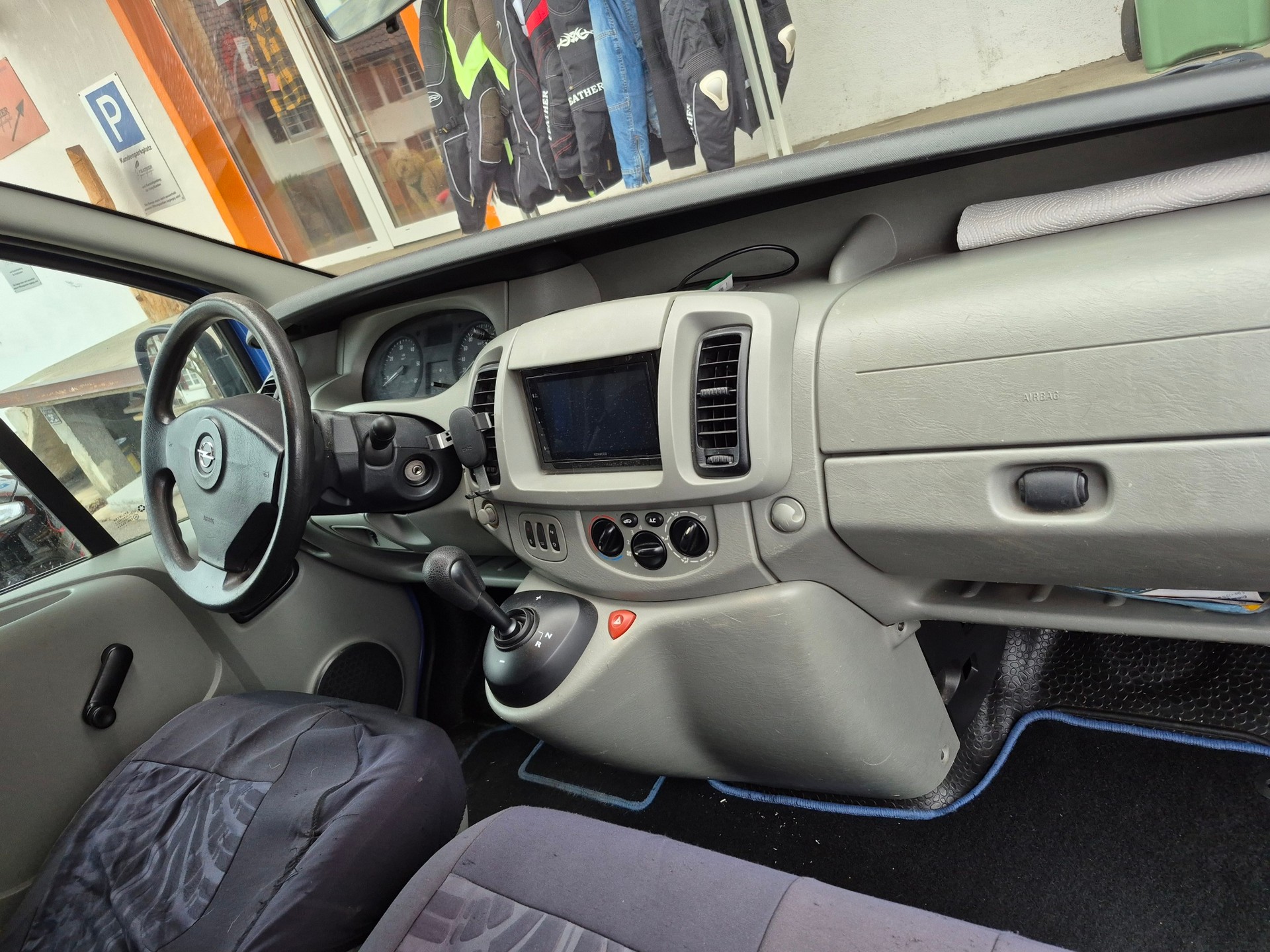 OPEL Vivaro 25TD J27/30-image-3