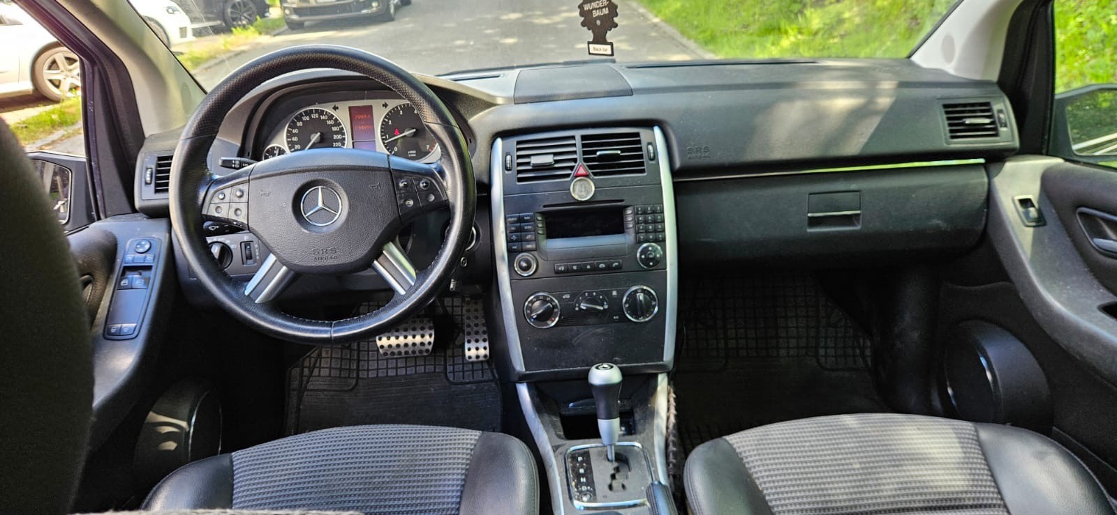 MERCEDES-BENZ B 170-image-1