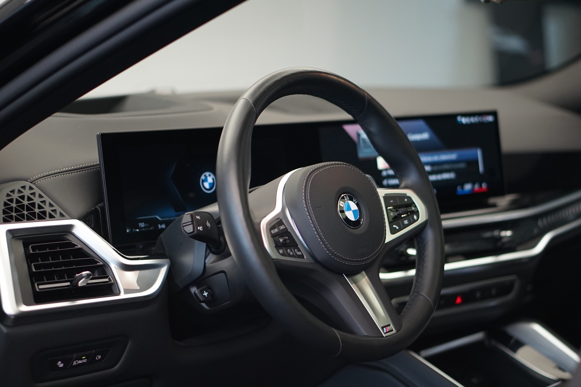 BMW X6 xDrive 48V 40d M Sport Pro Steptronic *Panorama* *AHK* *Standheizung*-image-38
