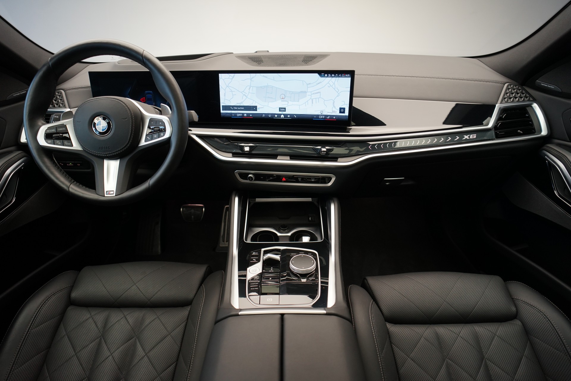 BMW X6 xDrive 48V 40d M Sport Pro Steptronic *Panorama* *AHK* *Standheizung*-image-12