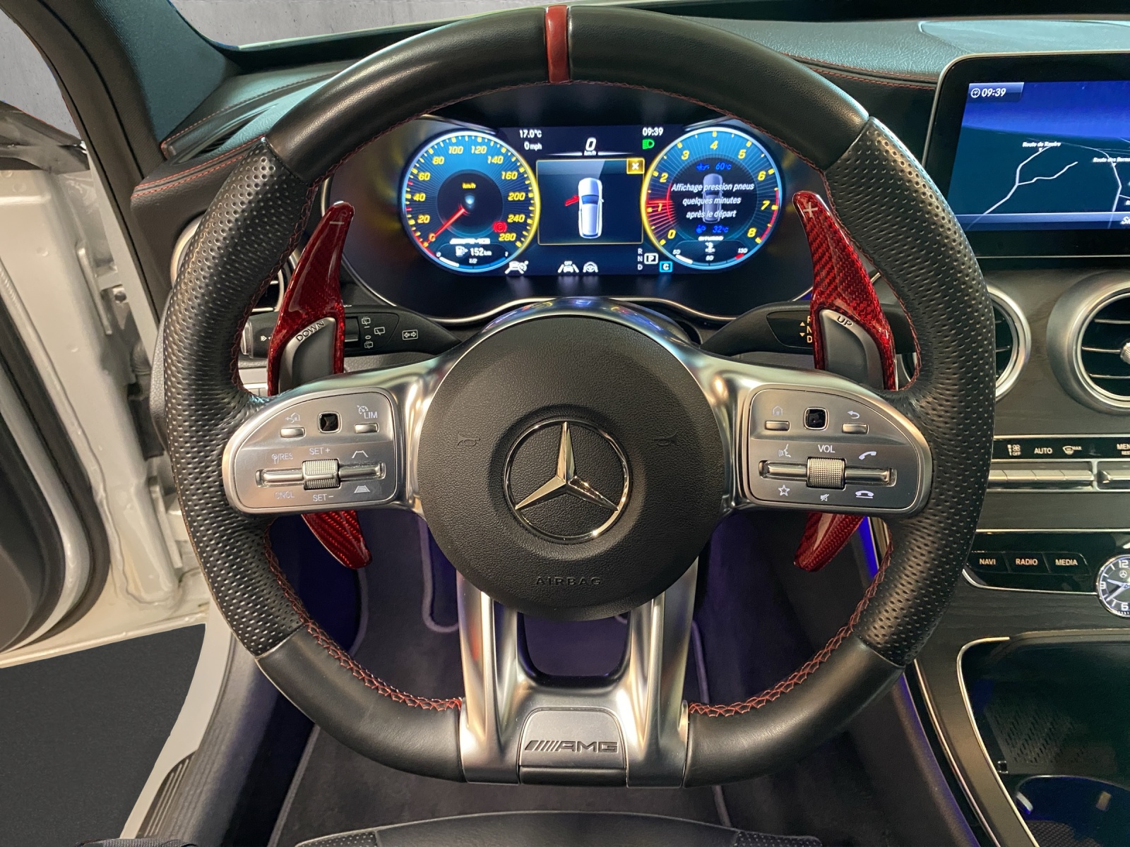 MERCEDES-BENZ C 43 AMG 4Matic 9G-Tronic-image-9