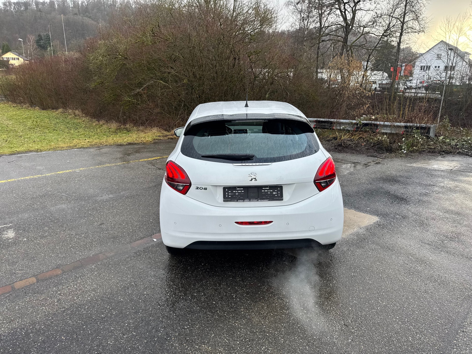 PEUGEOT 208-showroom-element-3