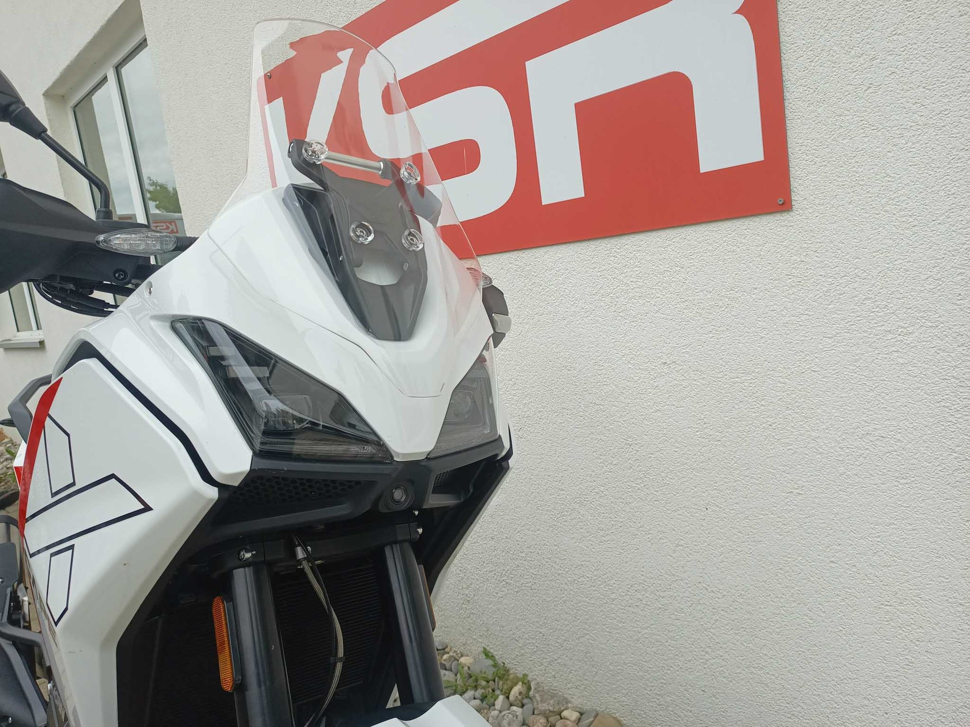 MOTO MORINI X-Cape 700 Gold Edition-image-5