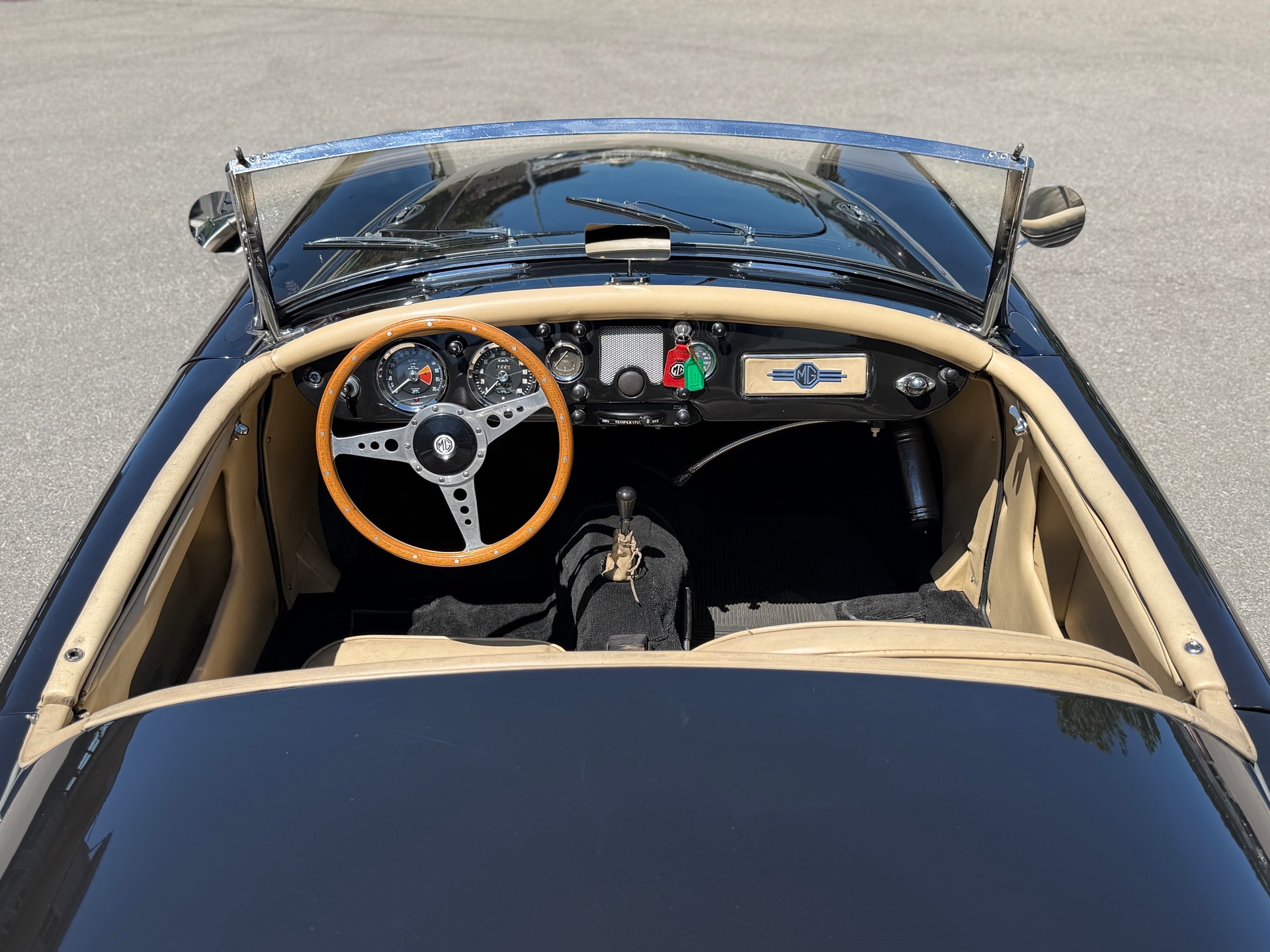 MG MGA-image-5