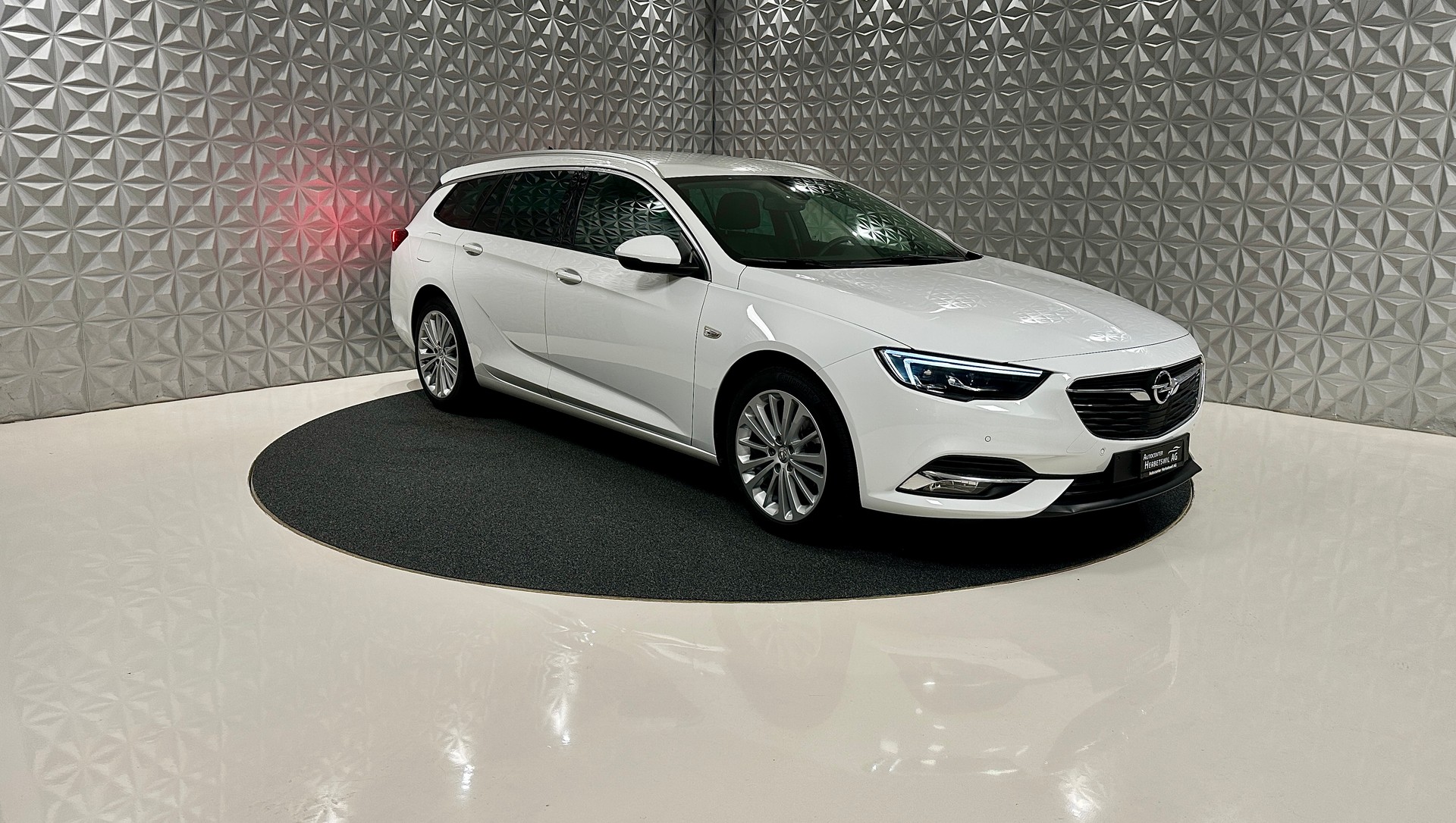 OPEL Insignia 1.6 CDTI Sports Tourer Edition Automatic-showroom-element-2