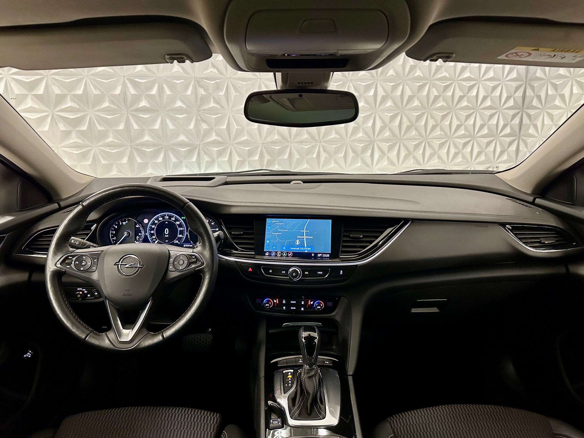 OPEL Insignia 1.6 CDTI Sports Tourer Edition Automatic-image-15