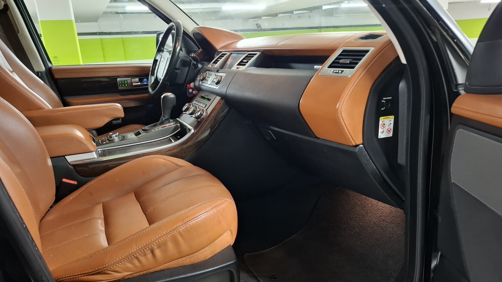 LAND ROVER Range Rover Sport 3.0 TDV6 HSE Automatic-image-10