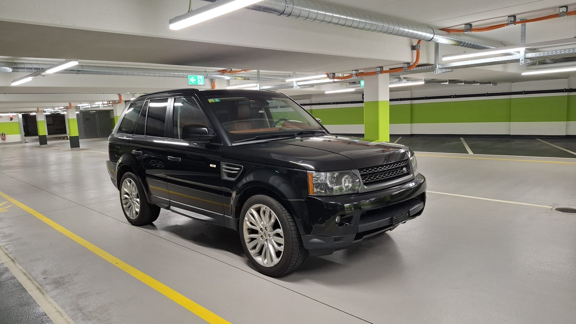 LAND ROVER Range Rover Sport 3.0 TDV6 HSE Automatic-image-2