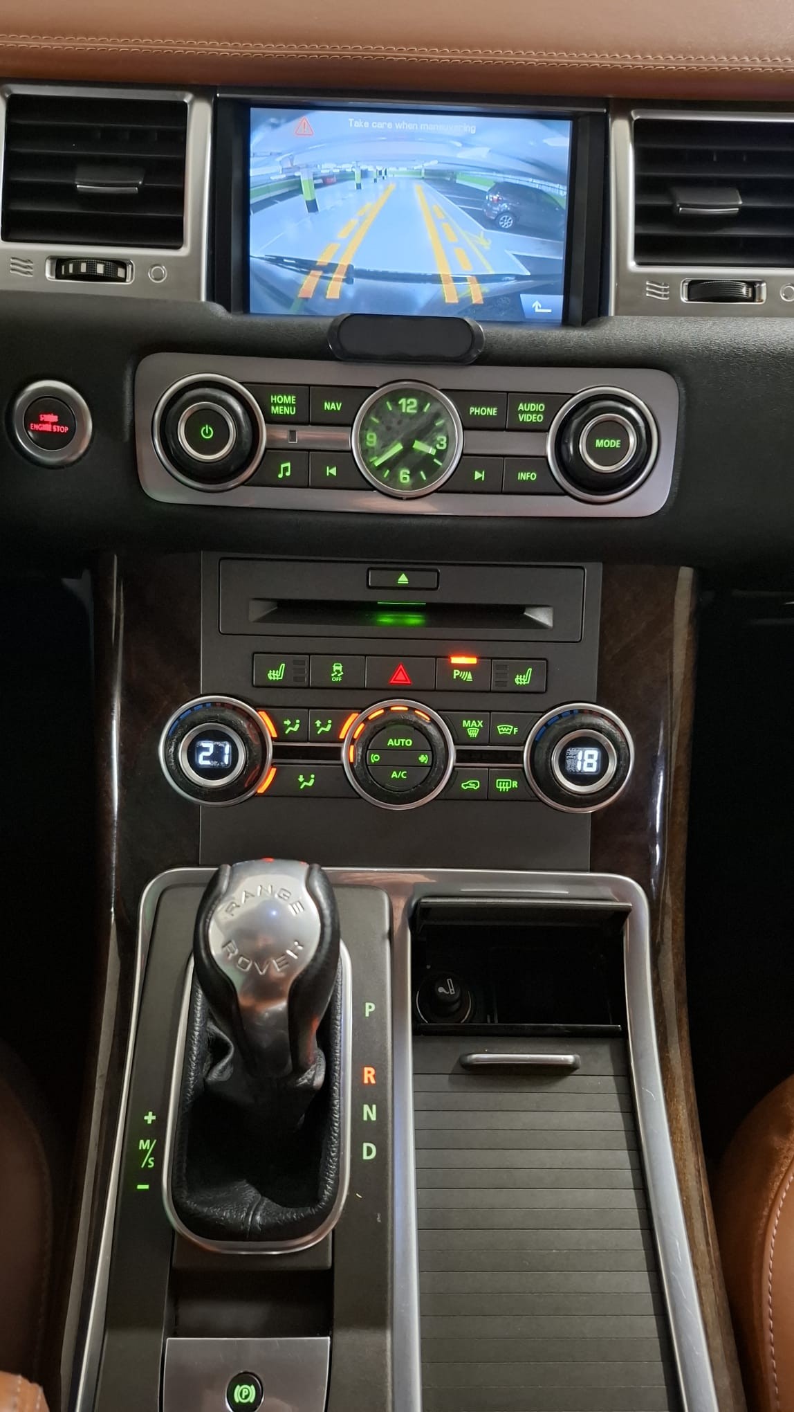 LAND ROVER Range Rover Sport 3.0 TDV6 HSE Automatic-image-9