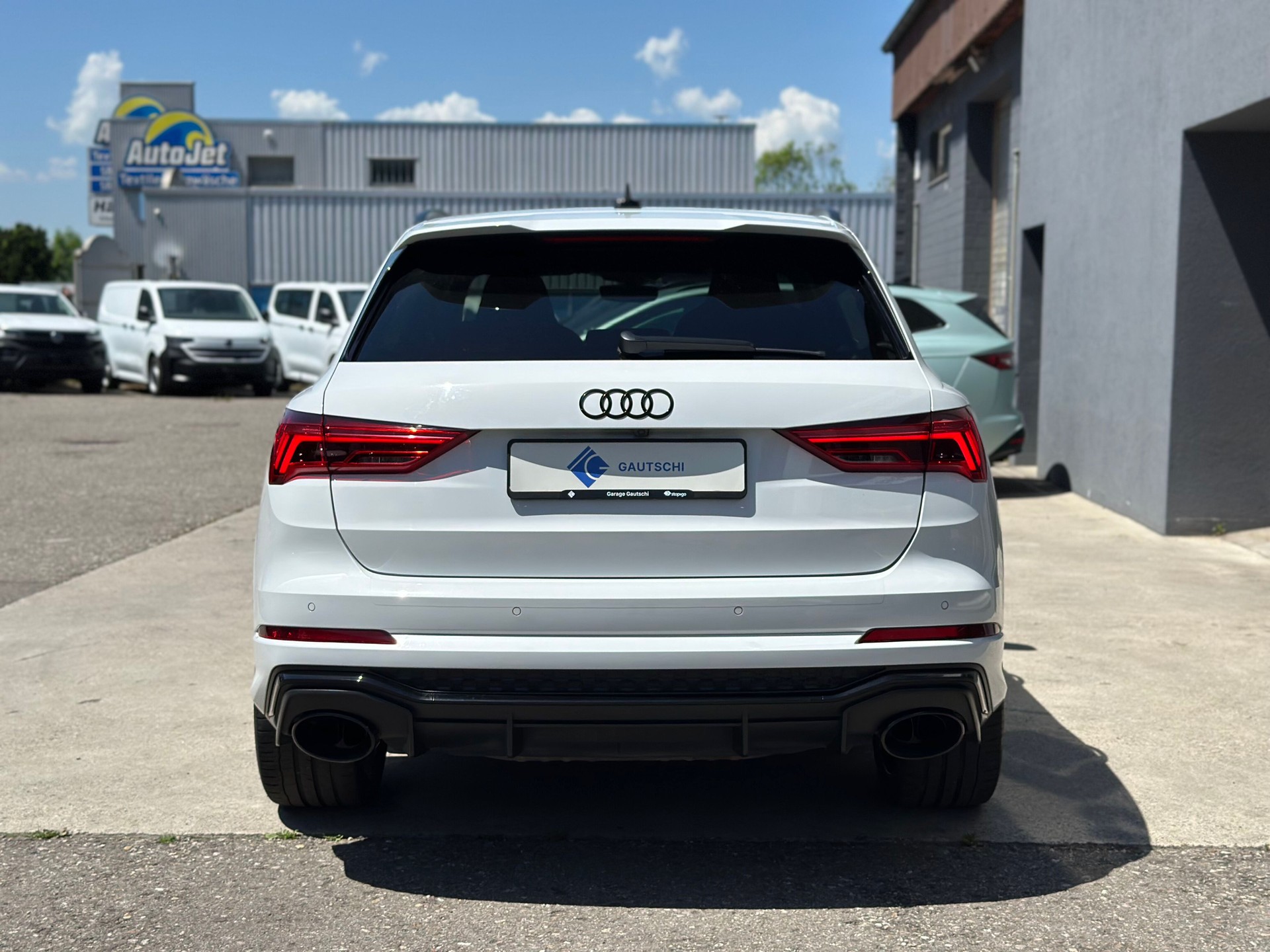 AUDI RS Q3 2.5 TFSI quattro S tronic-image-3