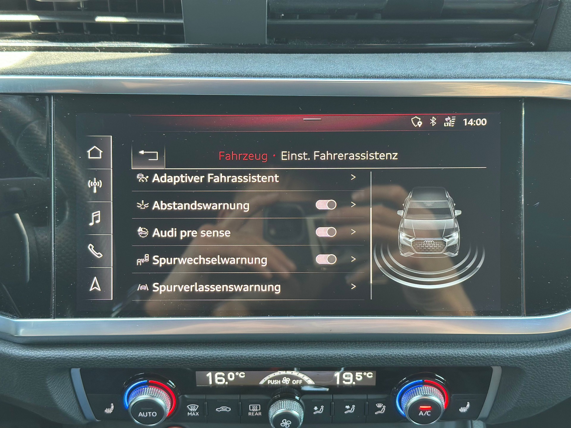 AUDI RS Q3 2.5 TFSI quattro S tronic-image-14