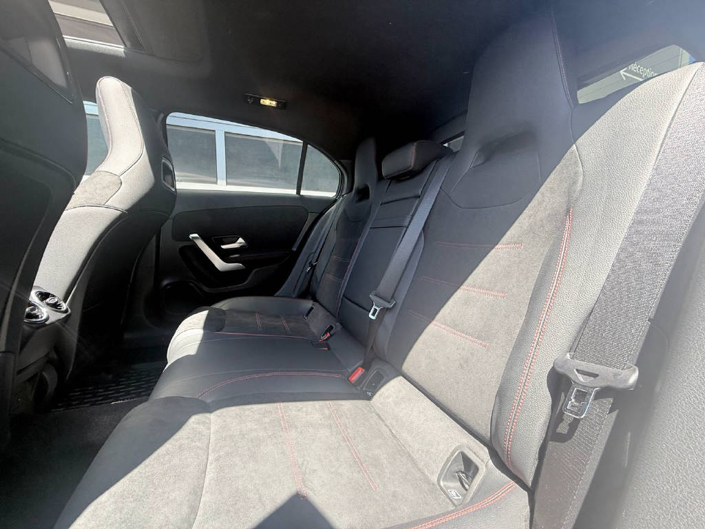 MERCEDES-BENZ A 250 AMG Line 4m - CH-image-10