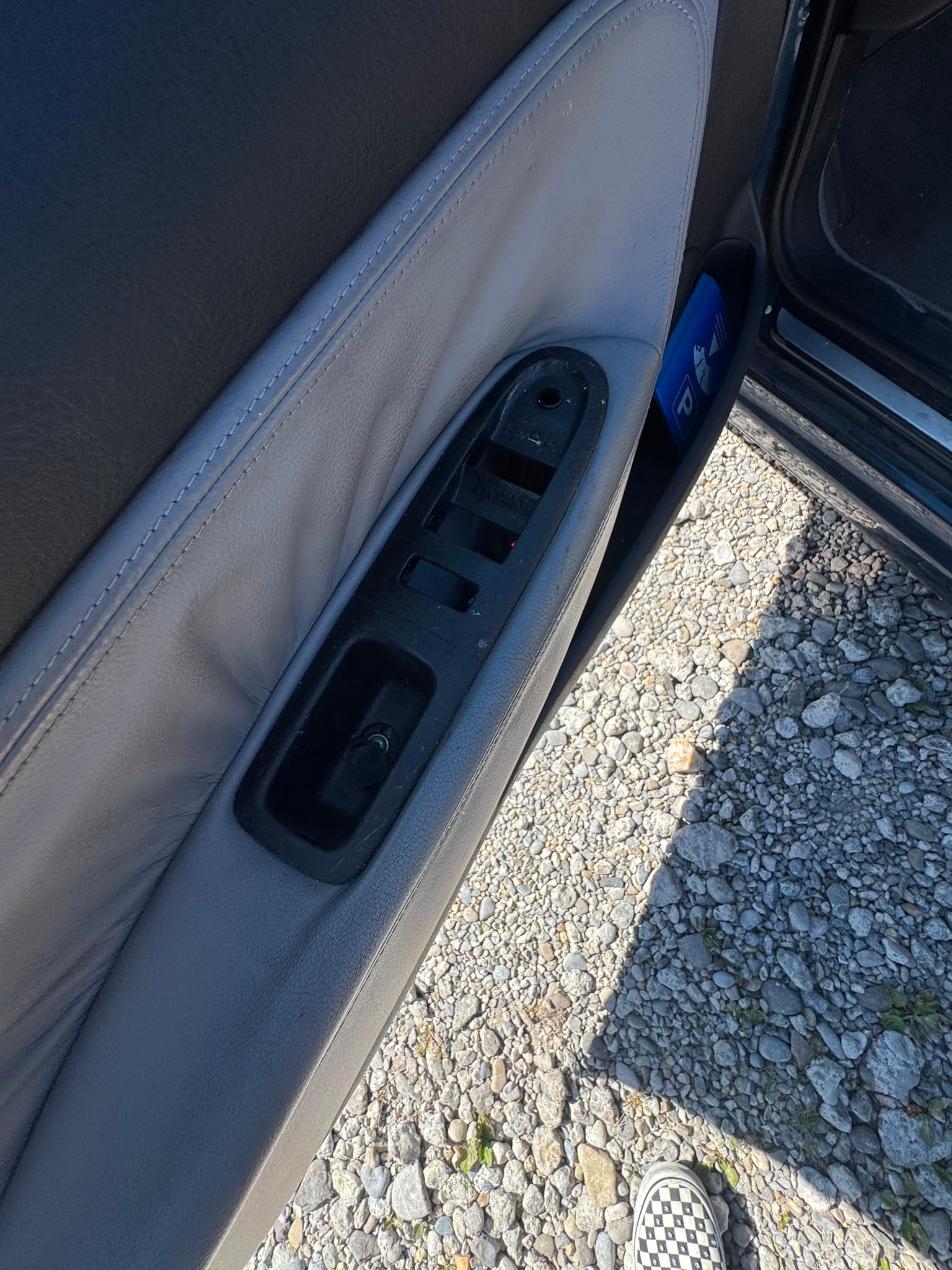 PEUGEOT 607 2.7 HDI V6 Luxe-image-8