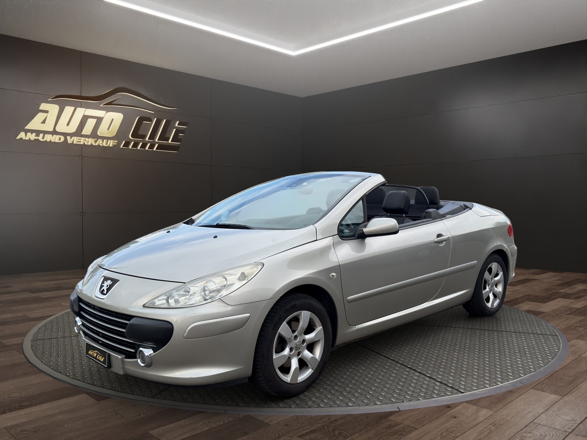 PEUGEOT 307 CC 2.0 16V Platinum Edition