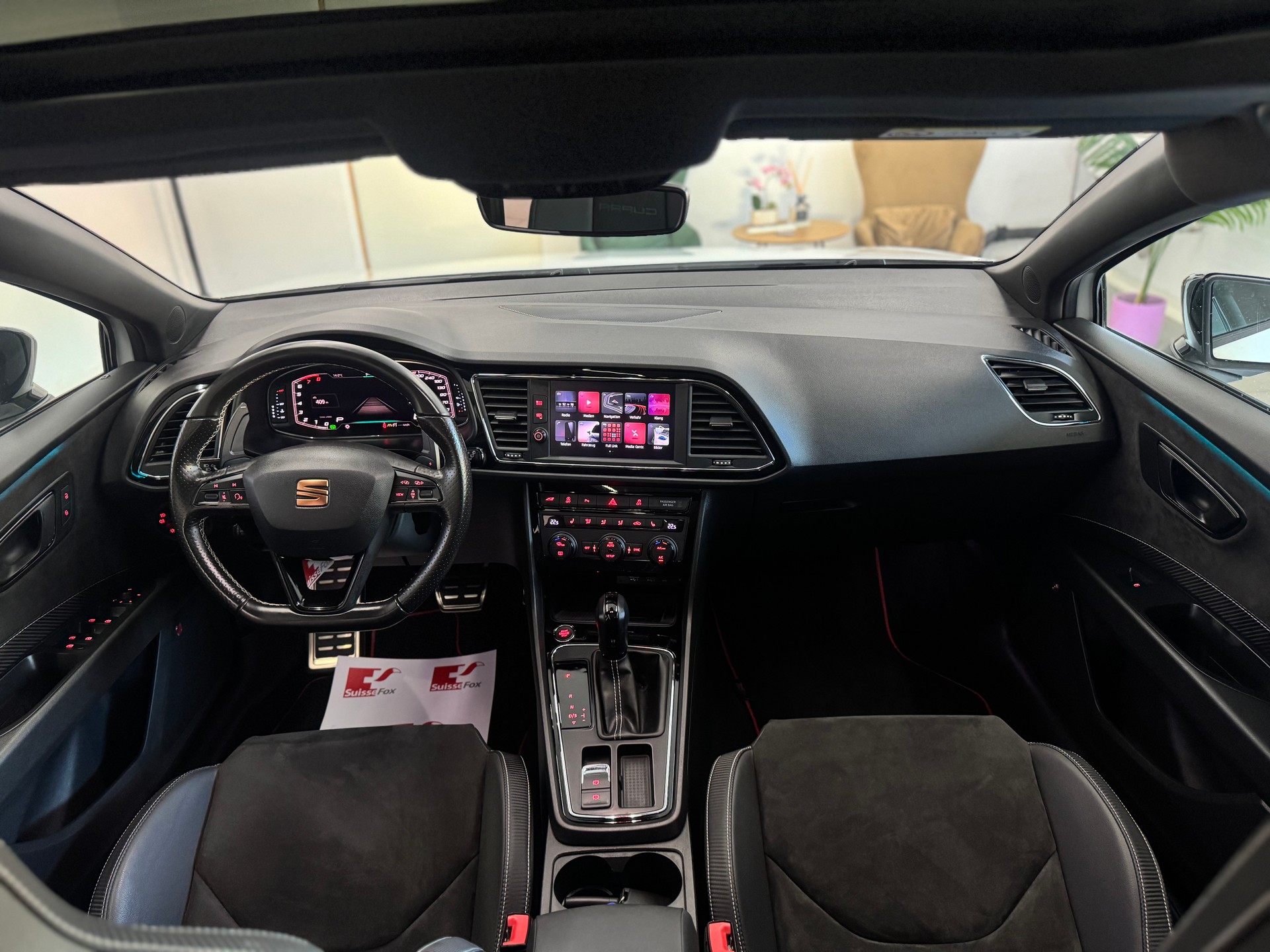 SEAT Leon ST 2.0 TSI Cupra 300 4 Drive DSG*CH-Fahrzeug*-image-8