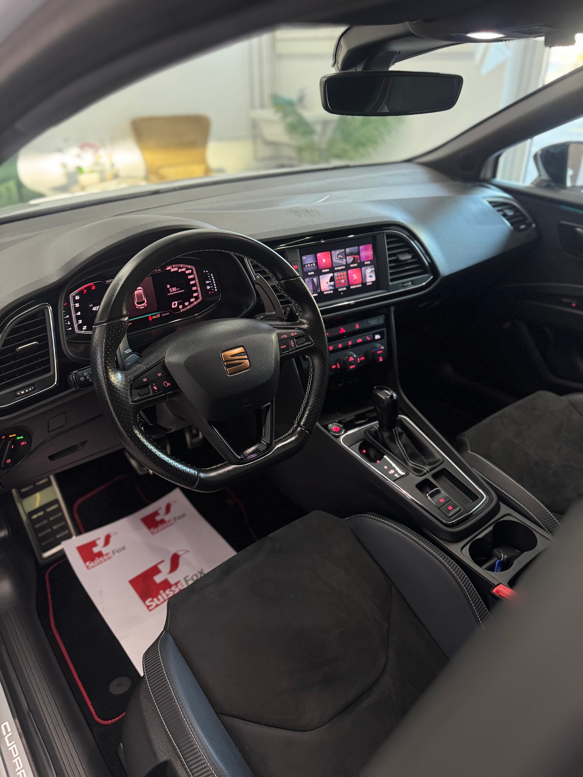 SEAT Leon ST 2.0 TSI Cupra 300 4 Drive DSG*CH-Fahrzeug*-image-10