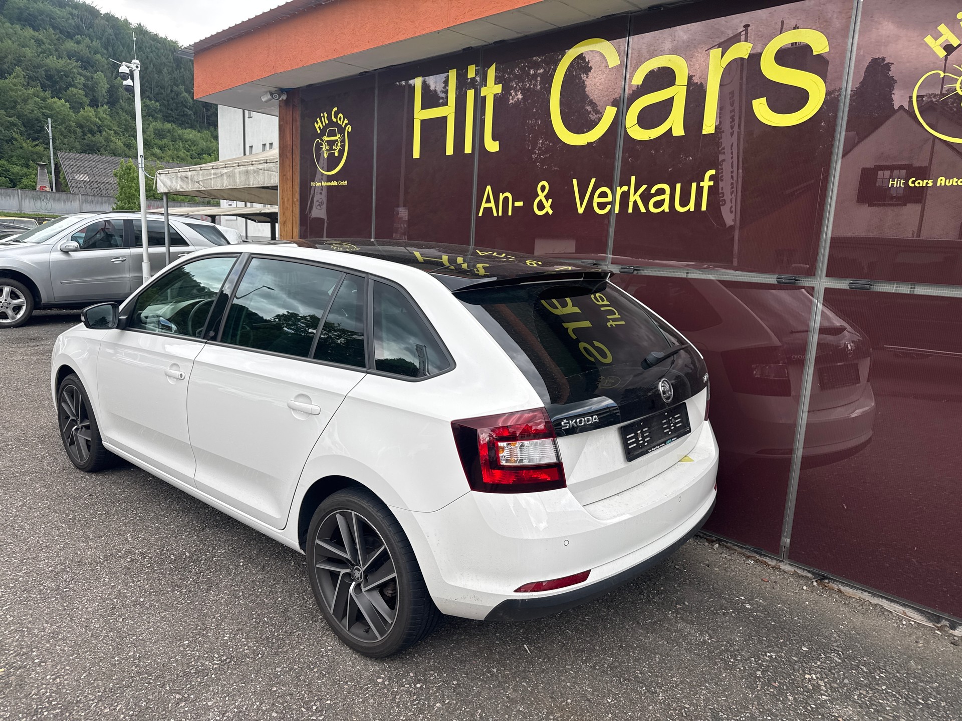 SKODA Rapid Spaceback 1.2 TSI Ambition-image-1