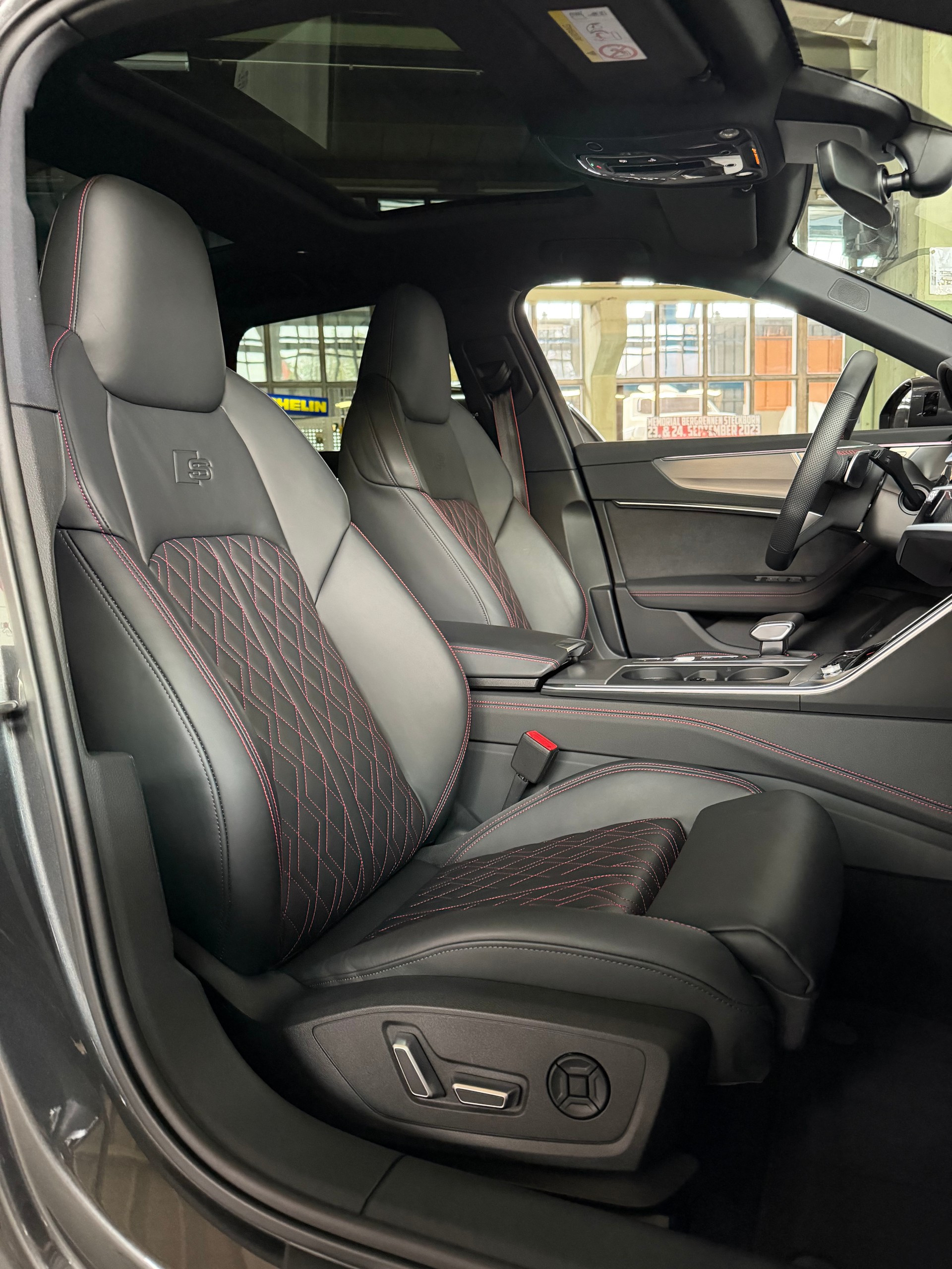 AUDI S6 Avant 3.0 TDI quattro tiptronic-image-12