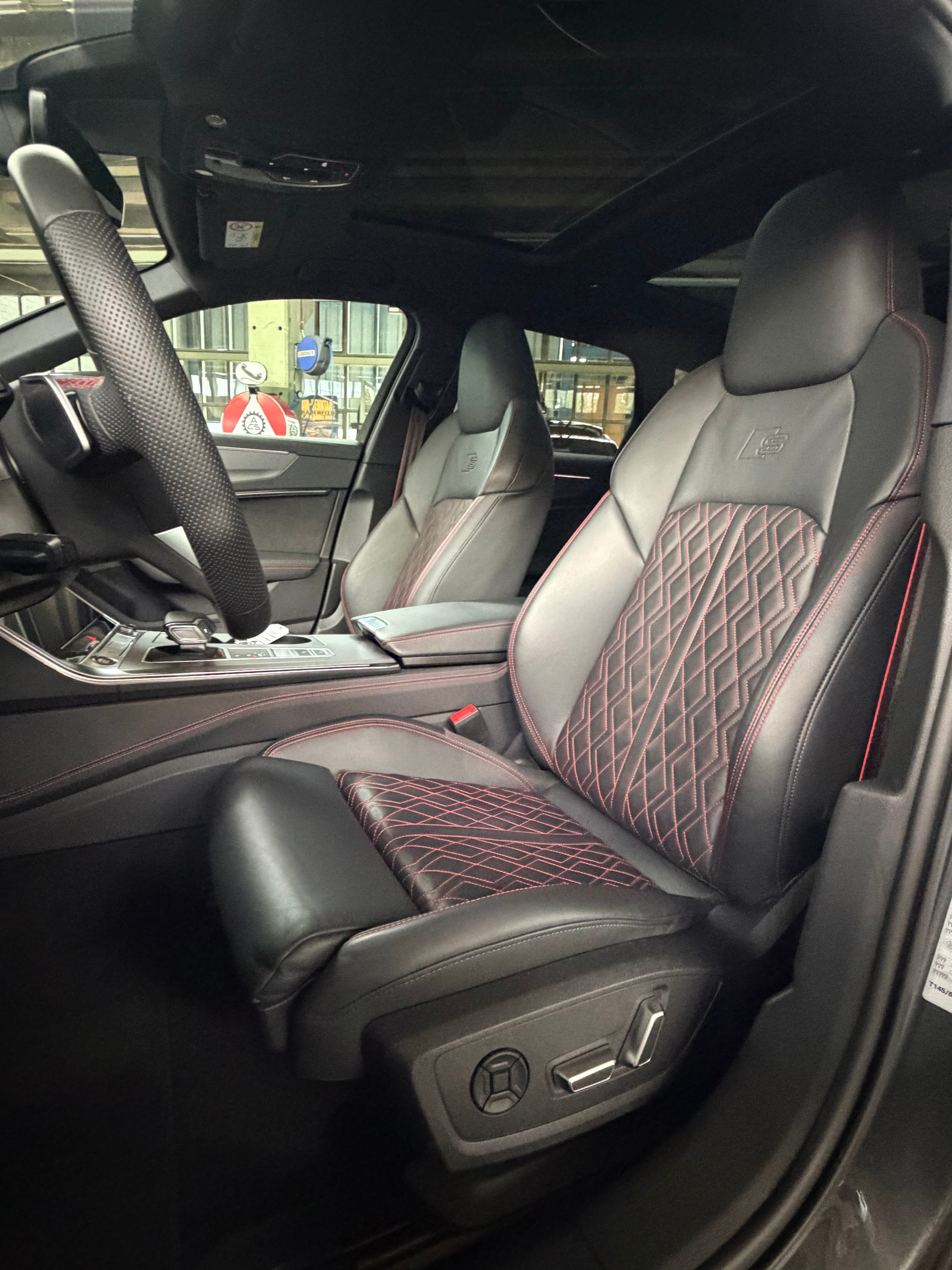 AUDI S6 Avant 3.0 TDI quattro tiptronic-image-11