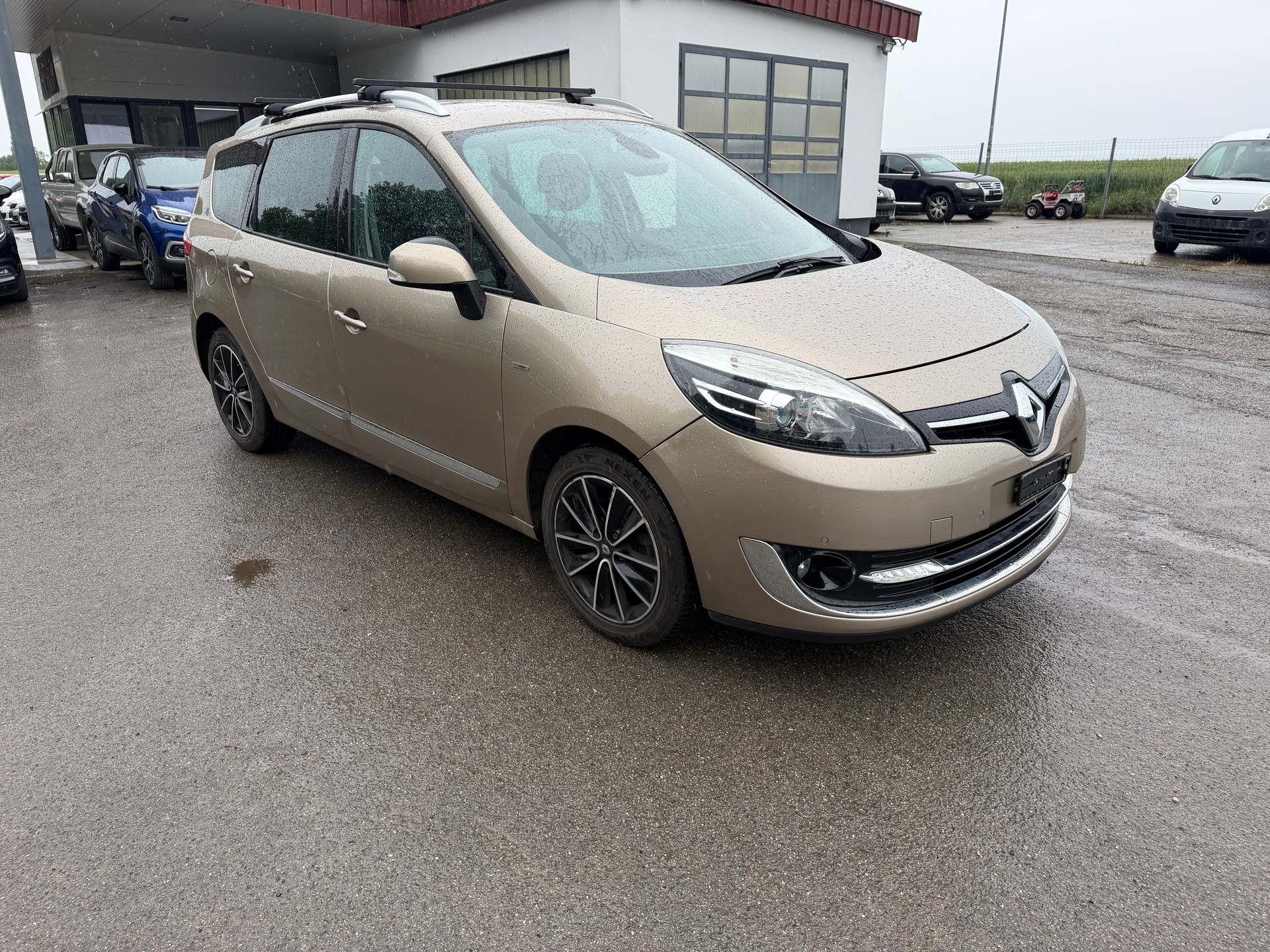 RENAULT Grand Scénic 1.2 16V Turbo Dynamique-image-3