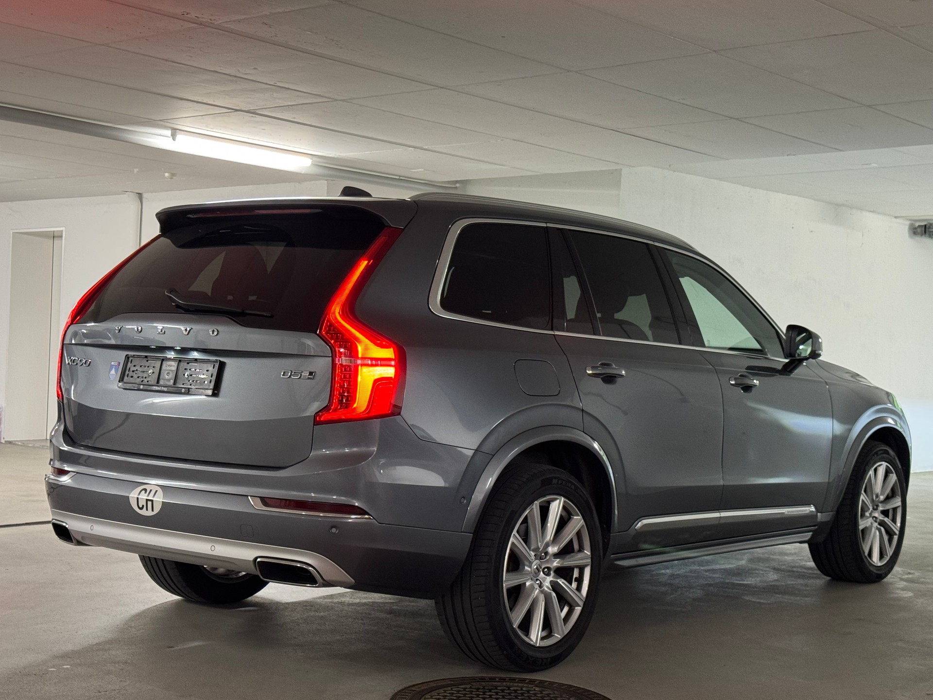 VOLVO XC90 D5 AWD Inscription Geartronic-image-6