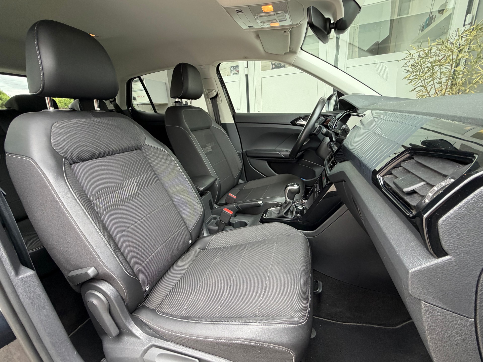 VW T-Cross 1.0 TSI Life Selection DSG-image-8