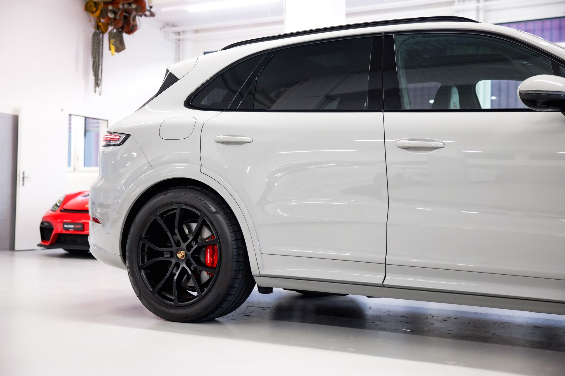 PORSCHE Cayenne GTS Tiptronic-image-11