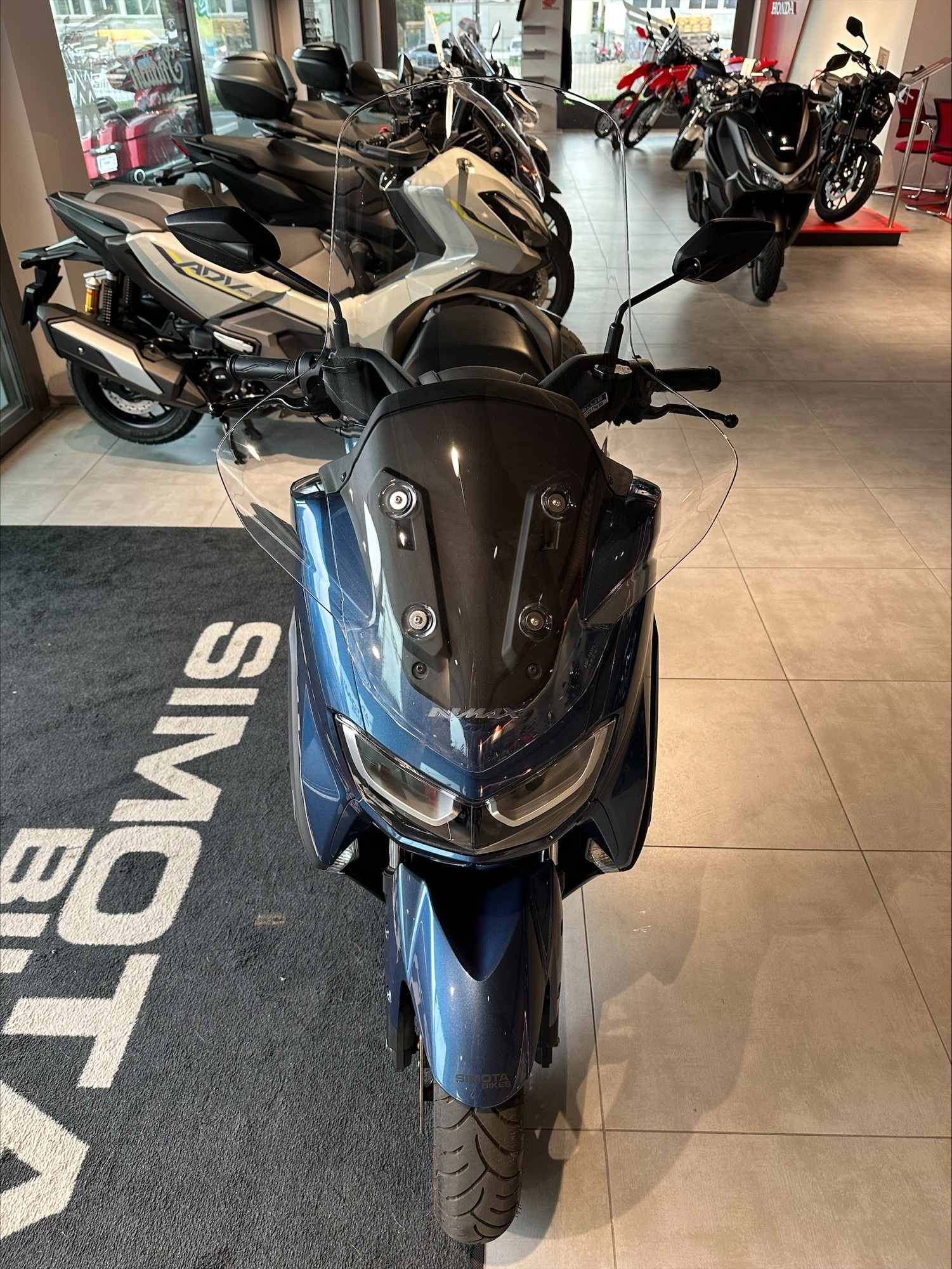 YAMAHA N-Max GPD 125-showroom-element-2