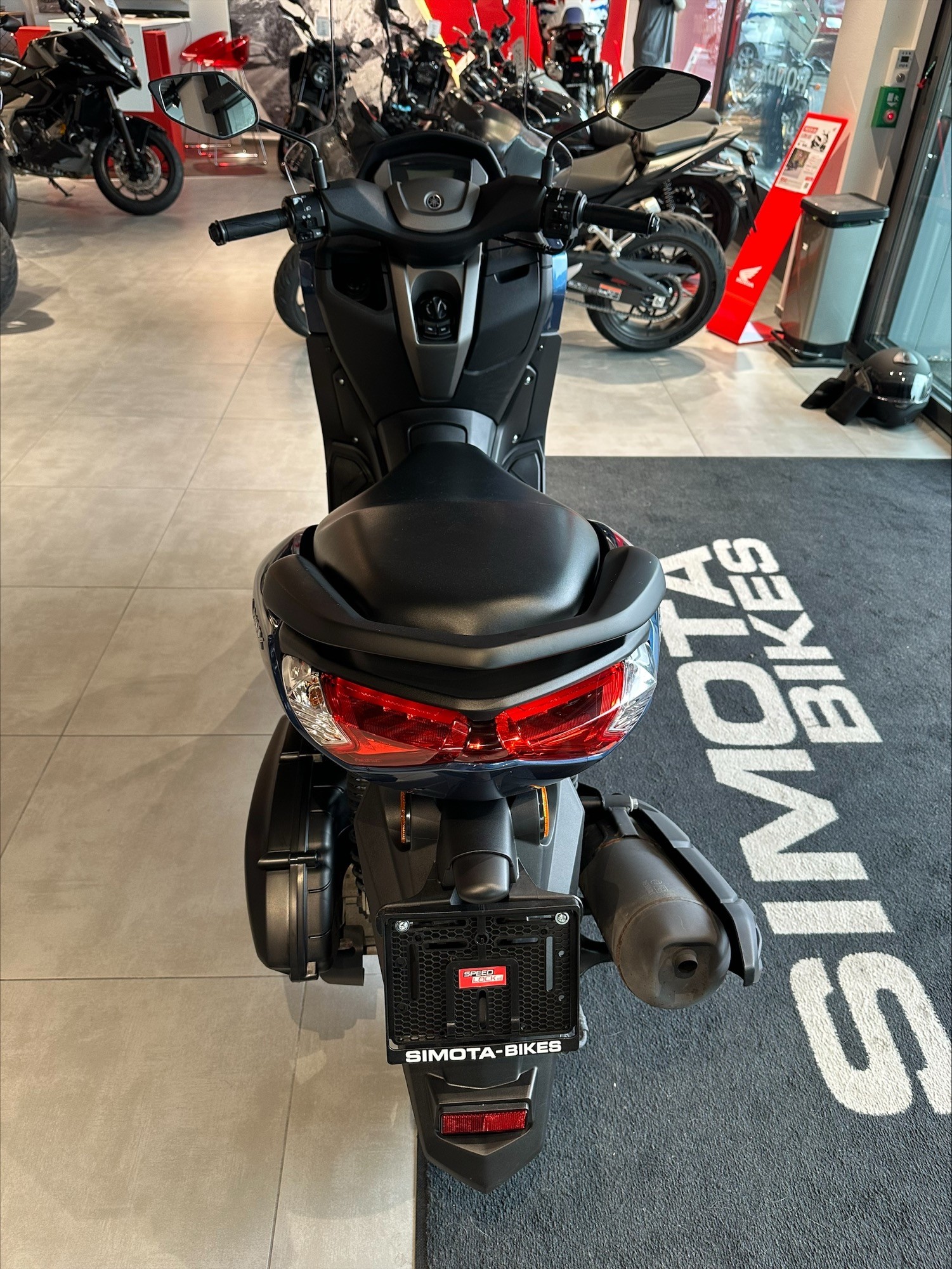YAMAHA N-Max GPD 125-showroom-element-3