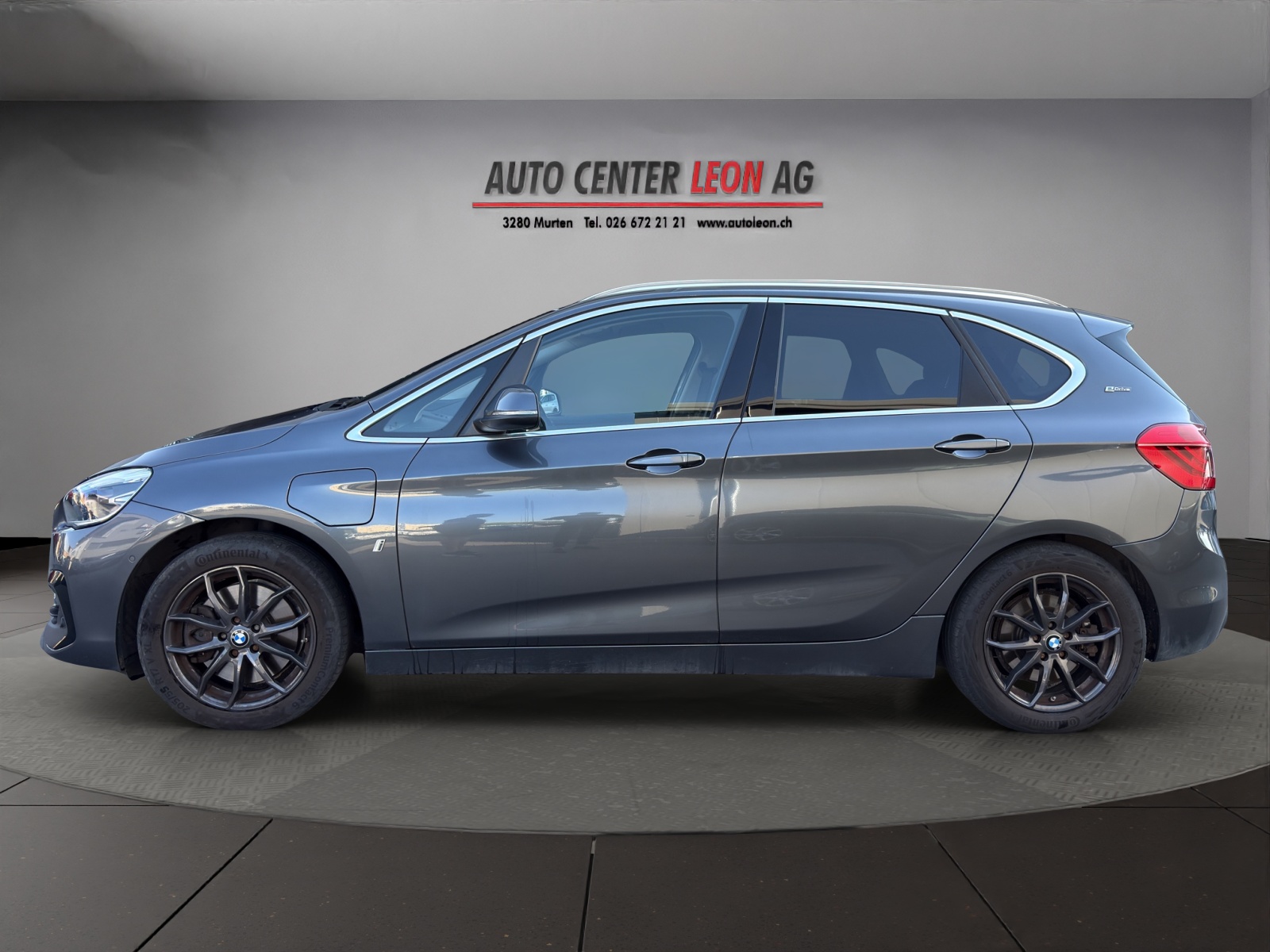 BMW 225xe iPerformance Active Tourer Steptronic Luxury Line-showroom-element-2