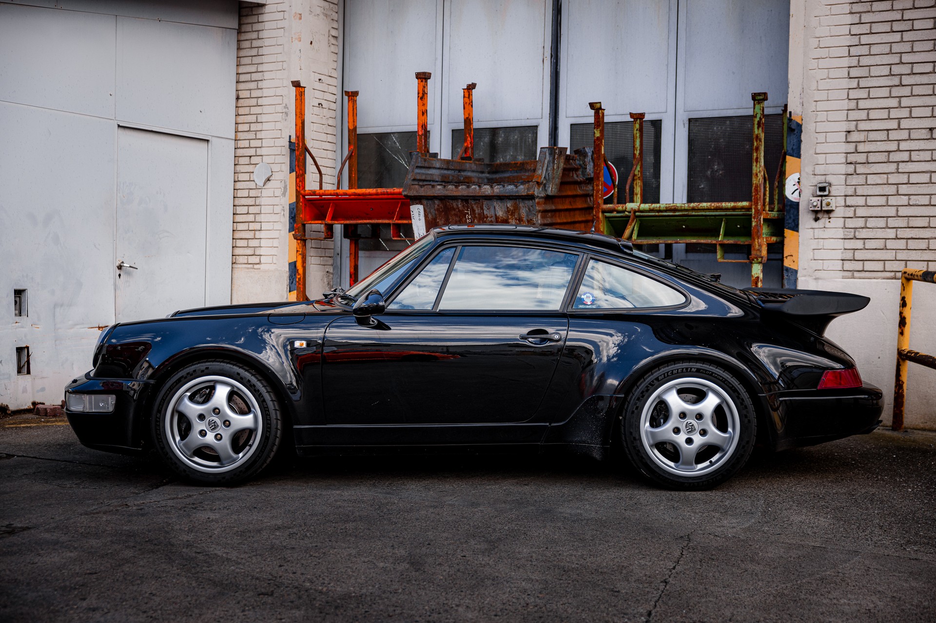 PORSCHE Turbo-image-5