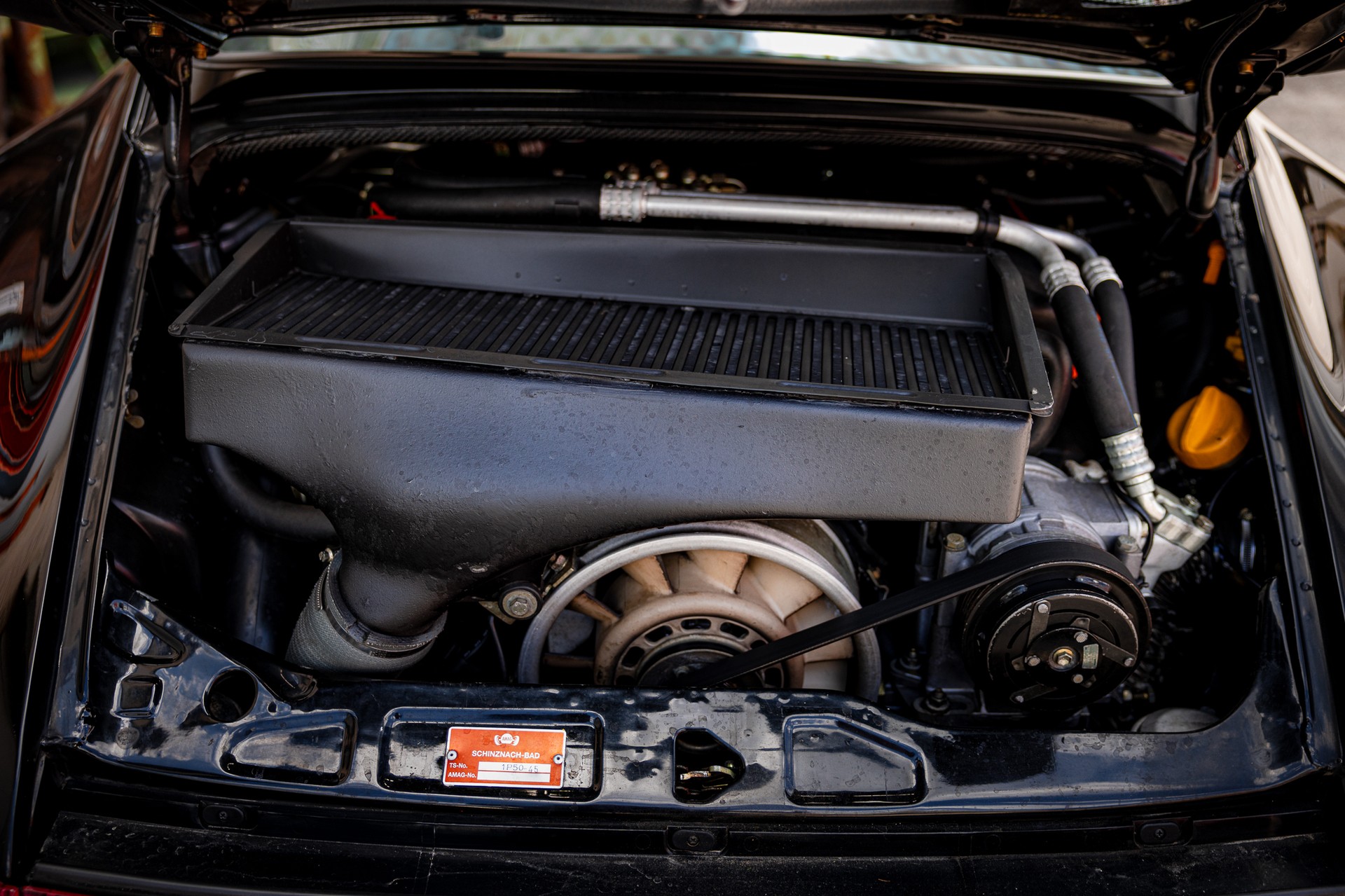 PORSCHE Turbo-image-11
