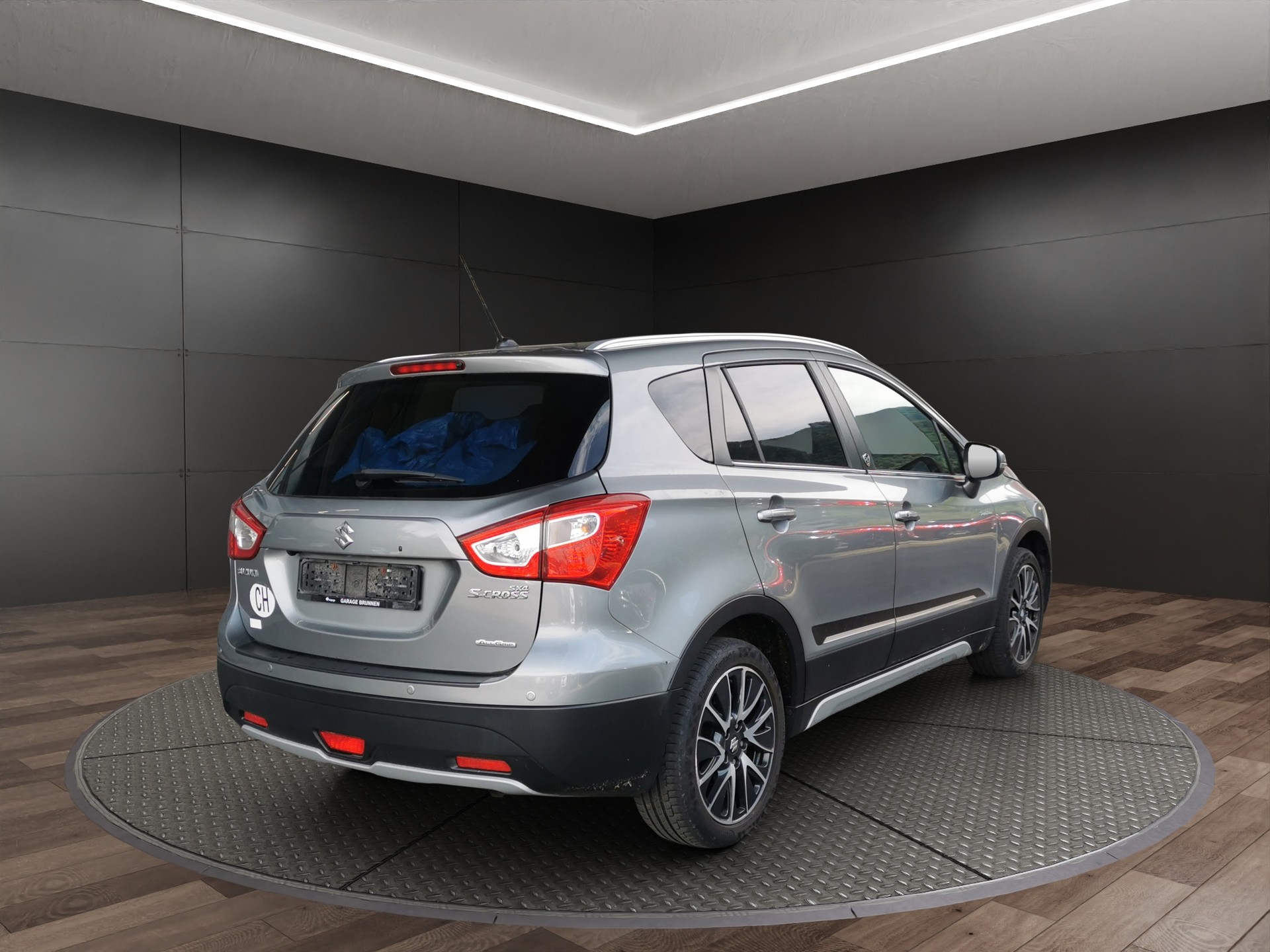 SUZUKI SX4 S-Cross 1.6 TD Sergio Cellano Top 4WD-image-5