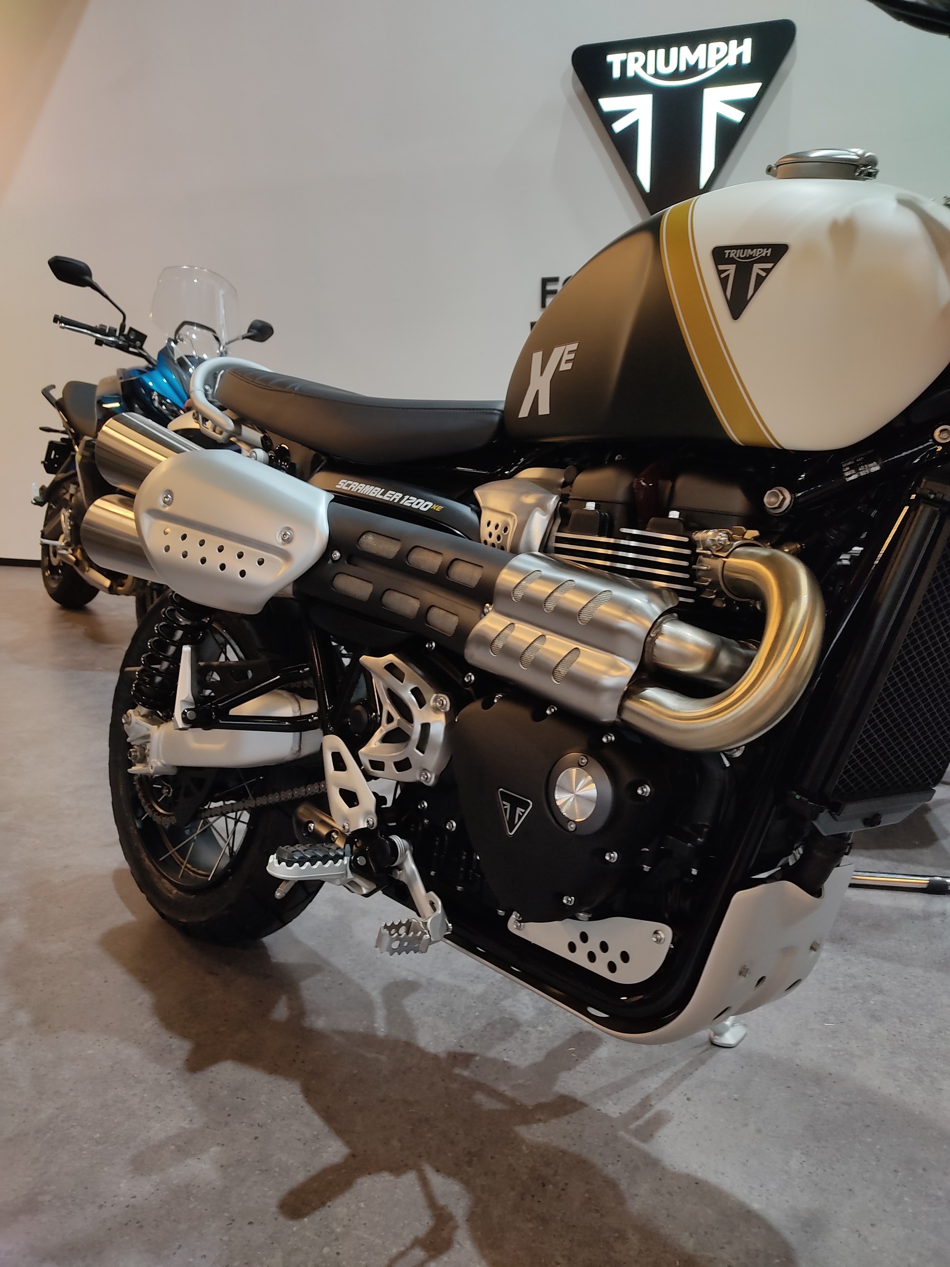 TRIUMPH Scrambler 1200 XE-image-3