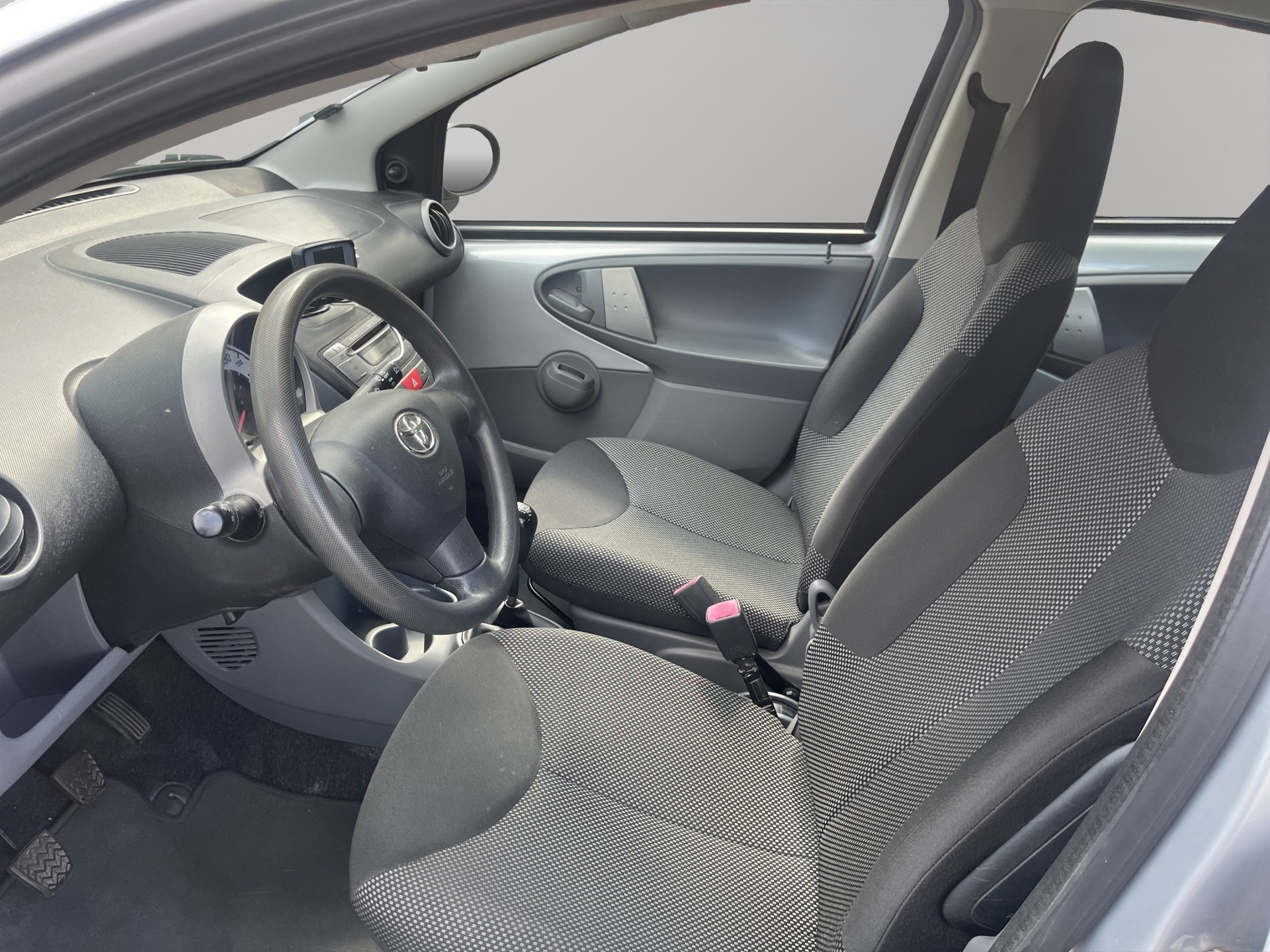 TOYOTA Aygo 1.0 Linea Terra-image-8