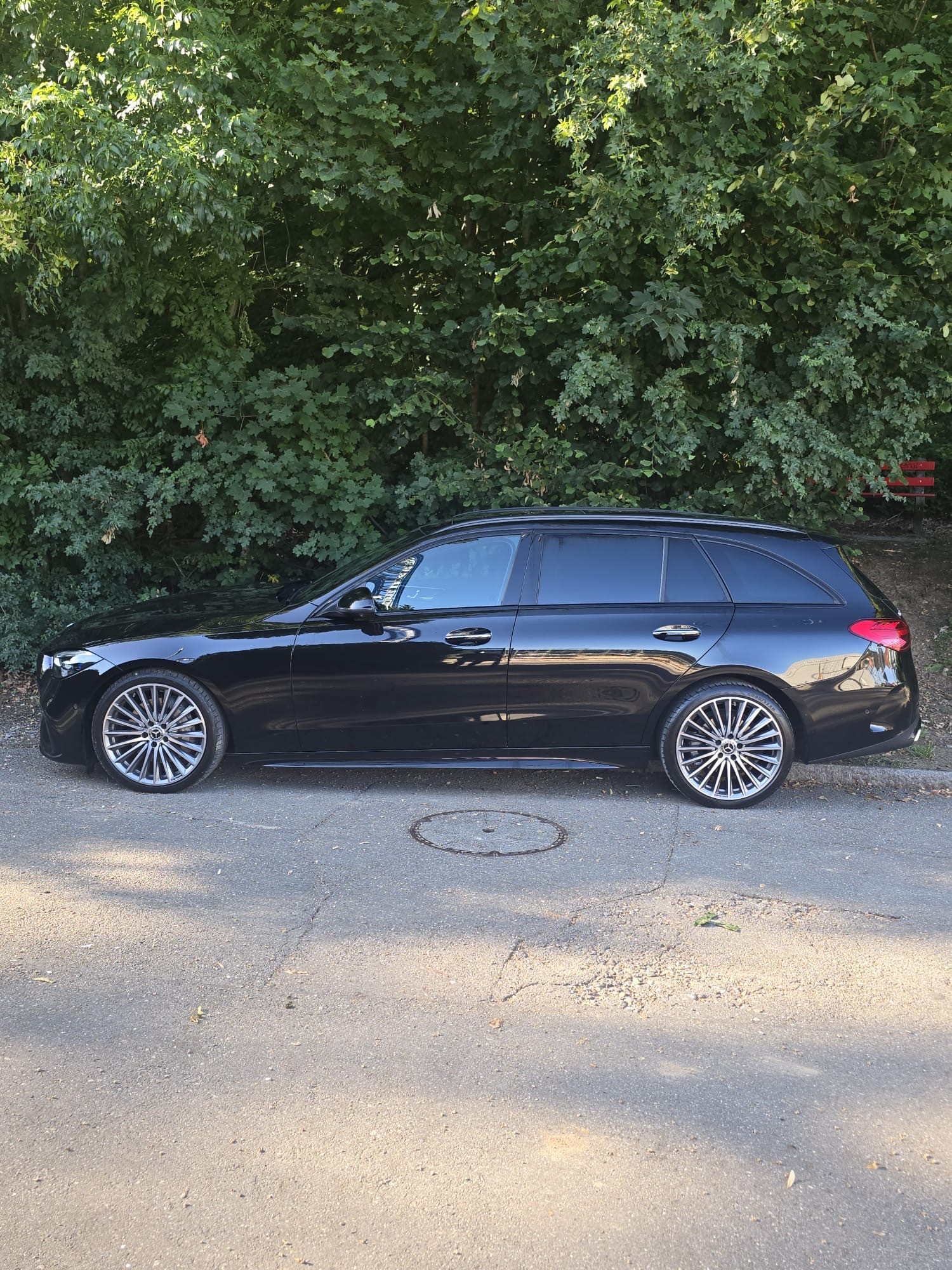 MERCEDES-BENZ C 220 d Swiss Star Avantgarde 4matic-image-13